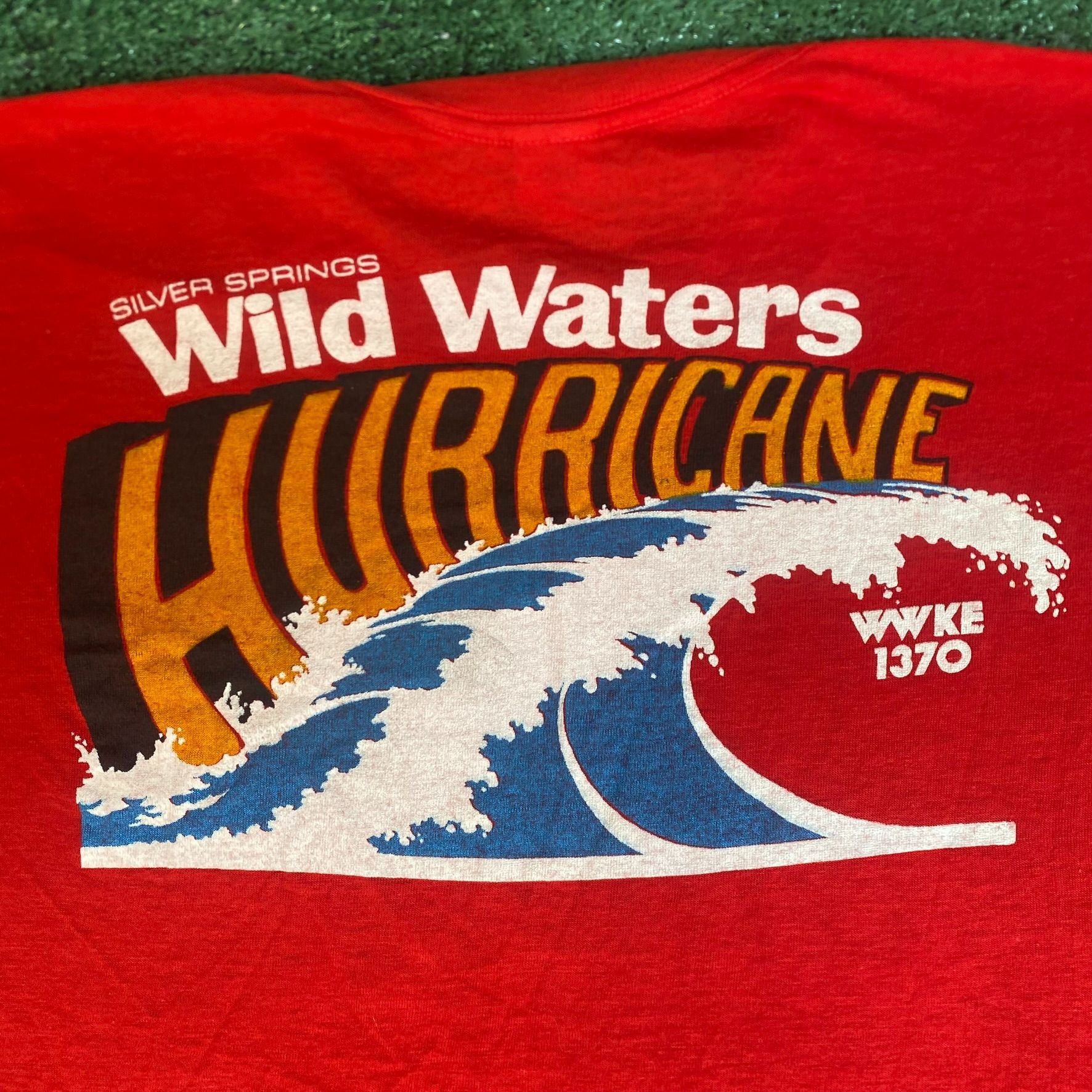 Vintage Vintage 80s Surfing Wave Shirt Hurricane Single Stitch Tee Size US L / EU 52-54 / 3 - 8 Thumbnail