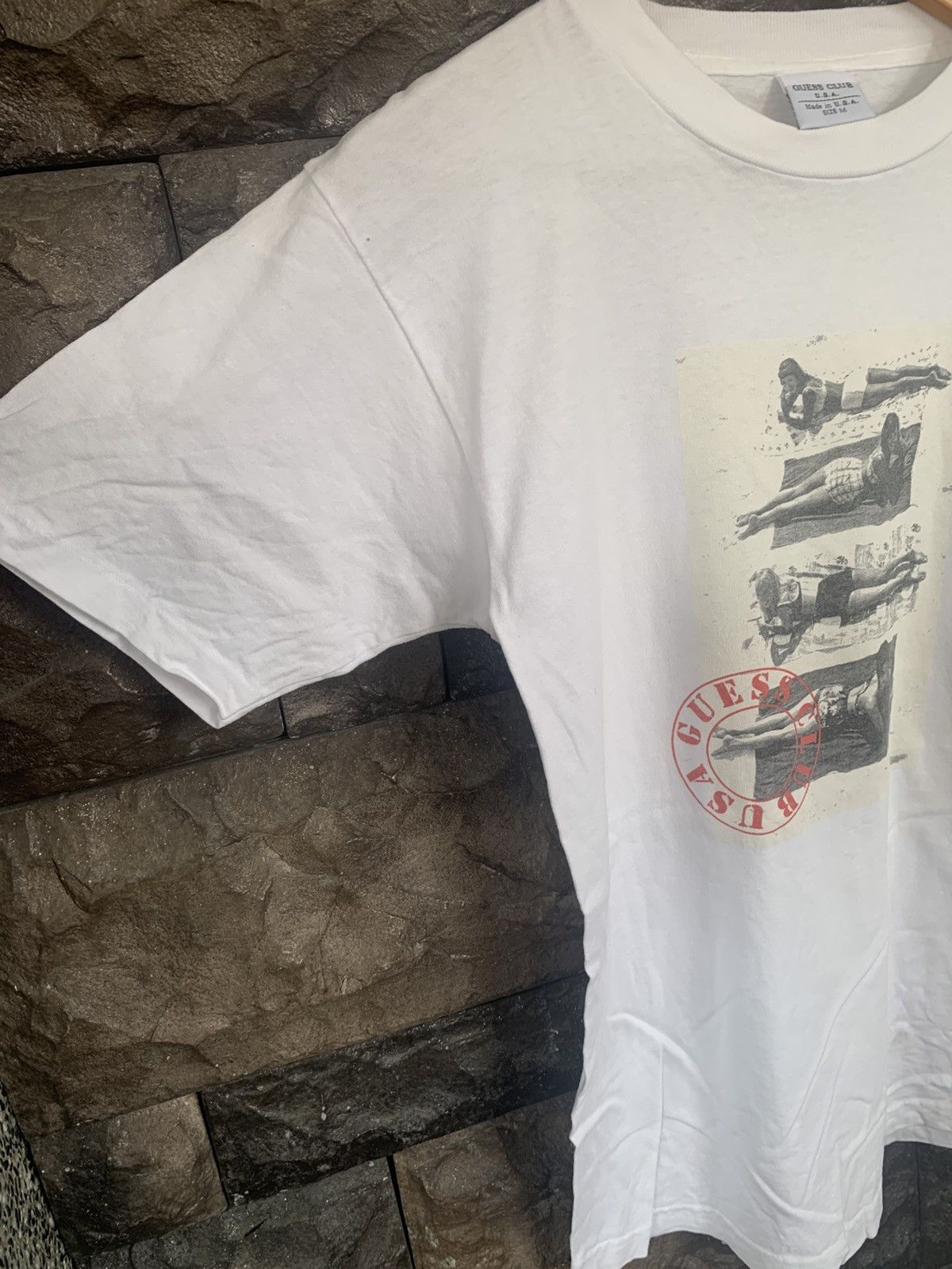 Guess × Vintage Vintage 90s Guess Club Photo Print / Magazine Cover T shirt Size US M / EU 48-50 / 2 - 4 Thumbnail