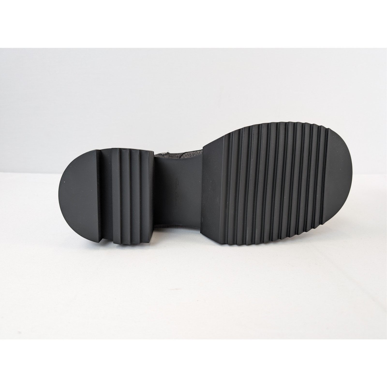 Rick Owens o1rshd1 Lace-up Bogun leather boot with a platform sole Size US 11 / EU 44 - 13 Thumbnail