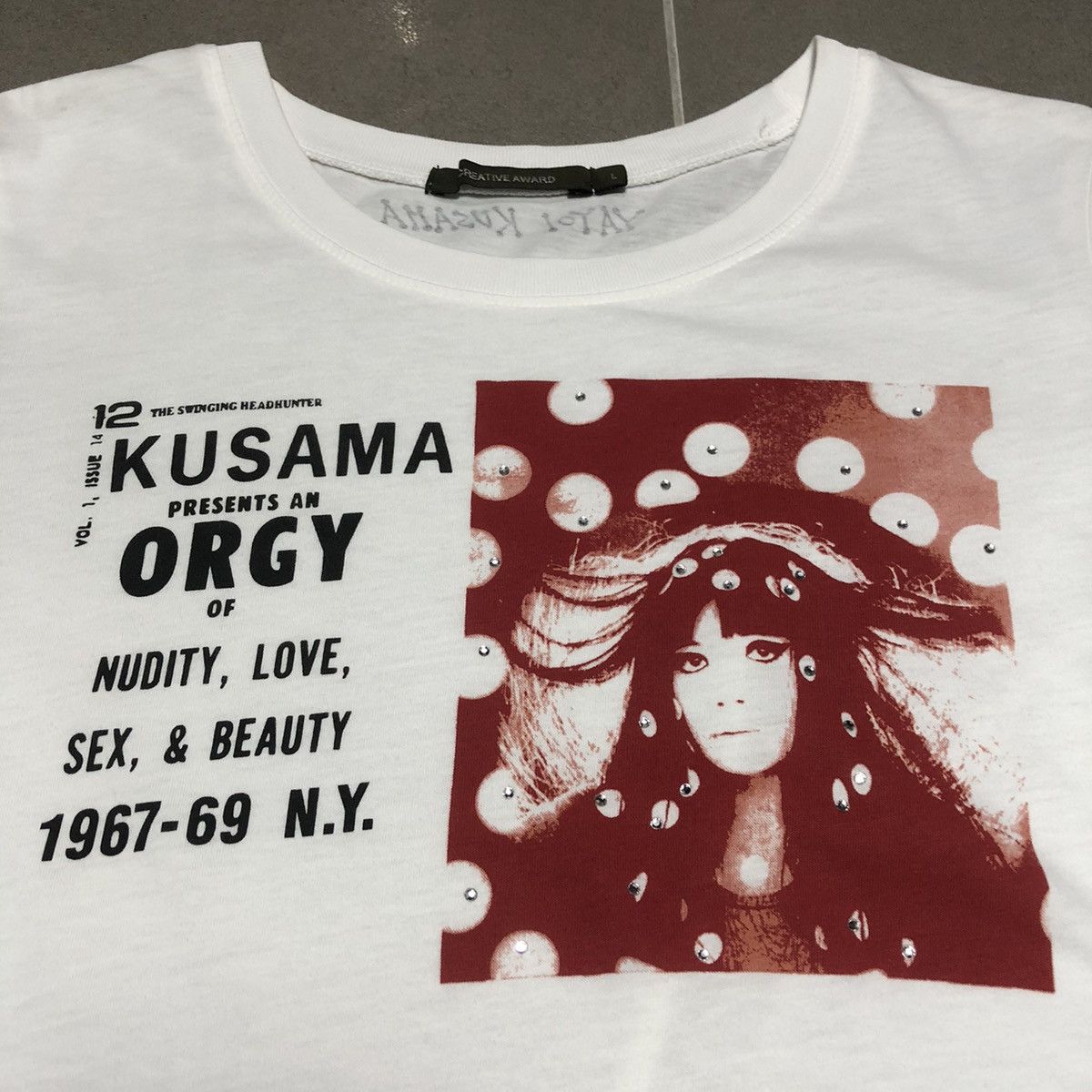 Uniqlo × Yayoi Kusama Yayoi Kusama Orgy Of Nudity,Love,Sex&Beauty Tshirt Size L / US 10 / IT 46 - 1 Thumbnail