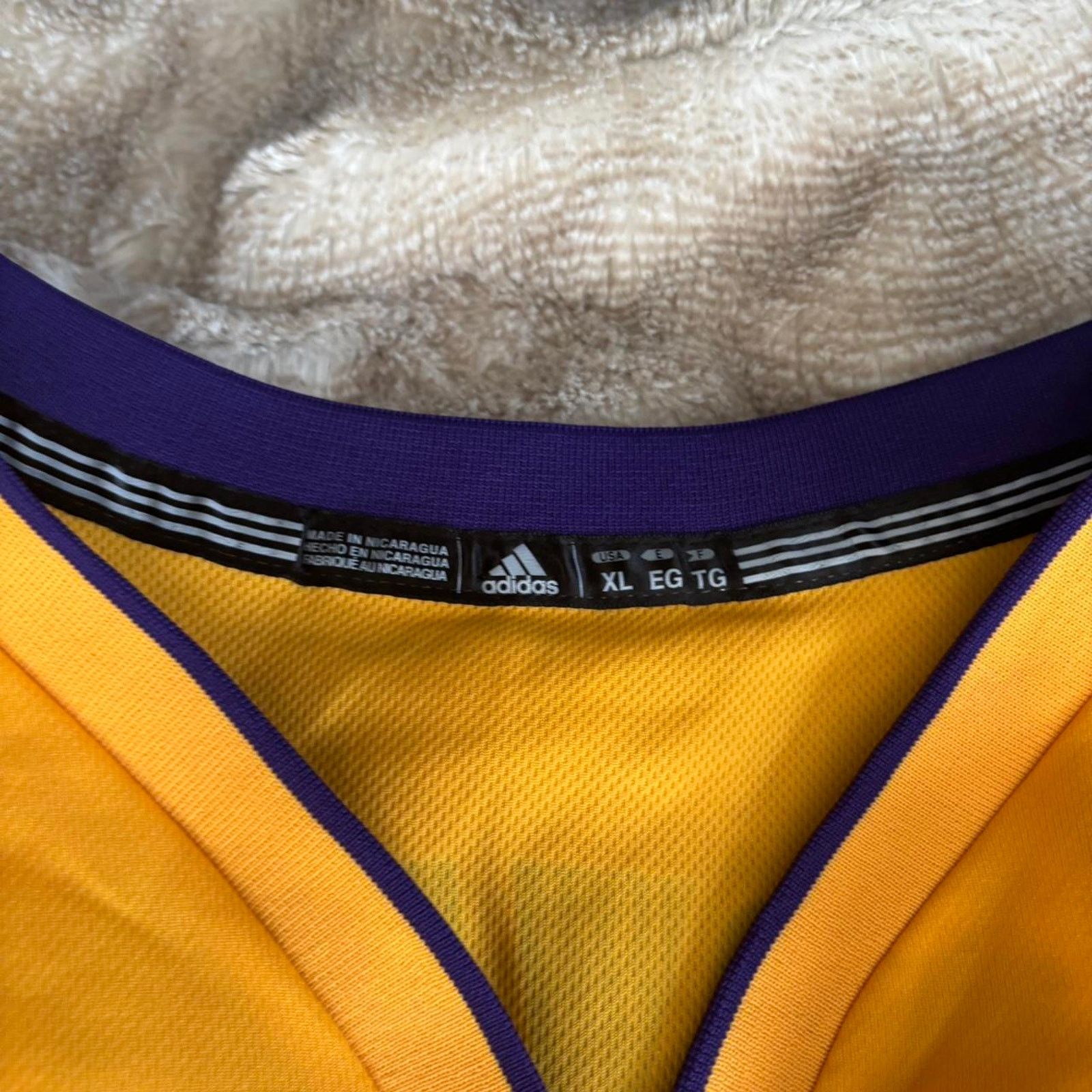Adidas Vintage adidas la lakers Size US XL / EU 56 / 4 - 3 Thumbnail