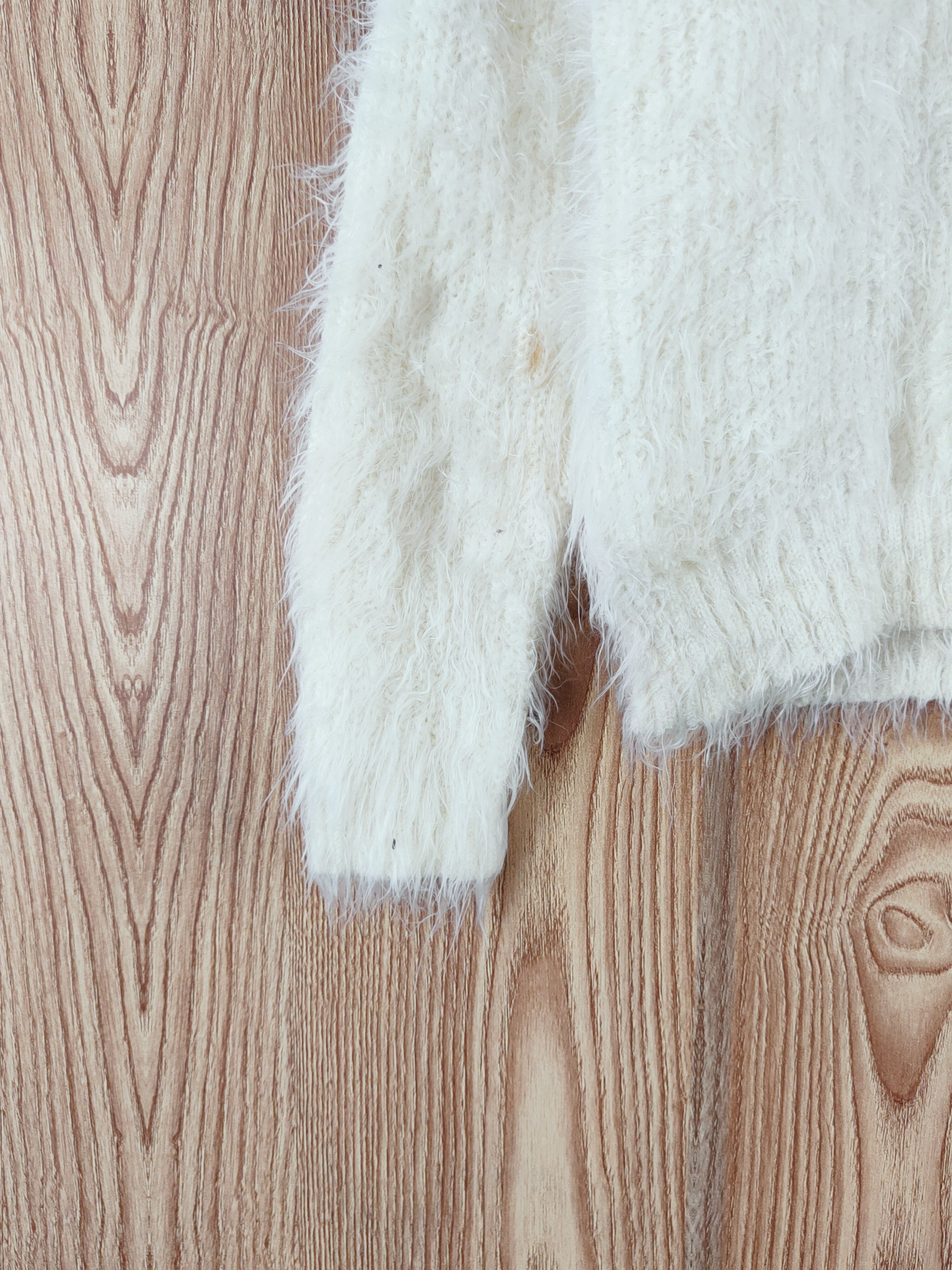 Japanese Brand × Vintage Vintage Design by Chip Clip Sweet Ivory Fur Mohair Knitwear Size L / US 10 / IT 46 - 4 Thumbnail