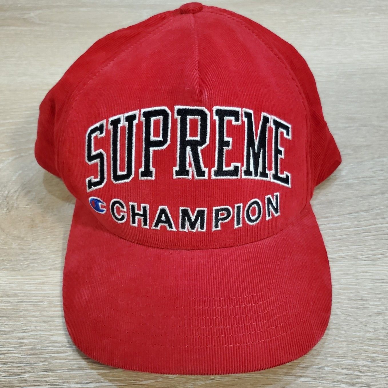 Champion × Supreme Supreme x Champion Embroidered Logo red 5-panel hat SS17 Size ONE SIZE - 2 Thumbnail