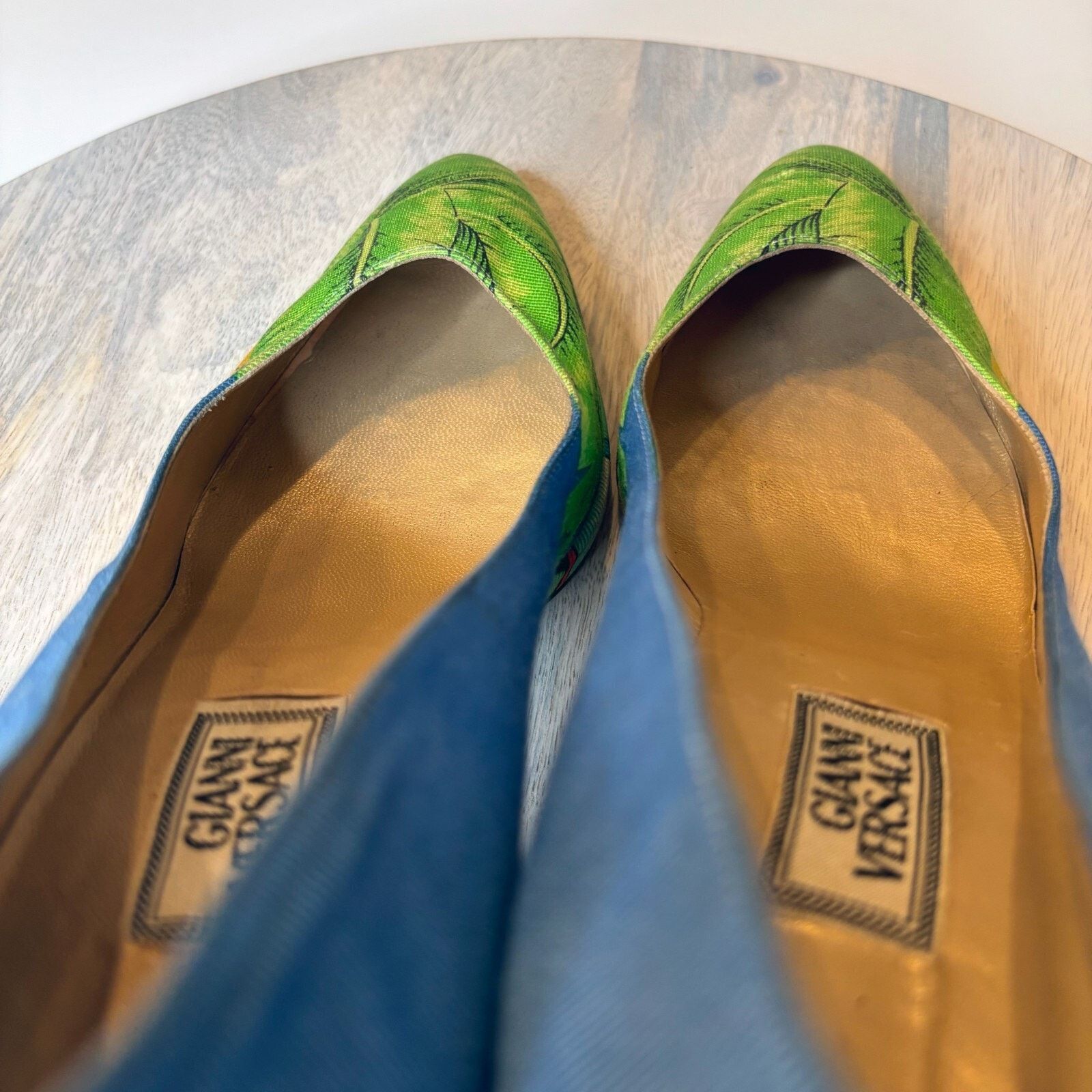 Versace Versace Vintage Tropical Pineapple Pumps Heels US Size 7.5 Size US 7.5 / IT 37.5 - 10 Thumbnail