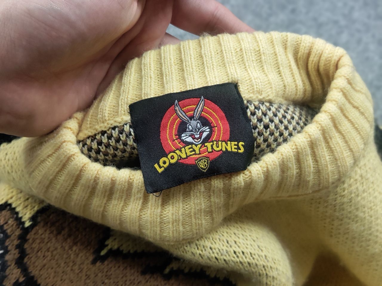 Cartoon Network Vintage 90's Looney Tunes Logo Taz Warner Bros Knit Sweater Size US L / EU 52-54 / 3 - 14 Thumbnail
