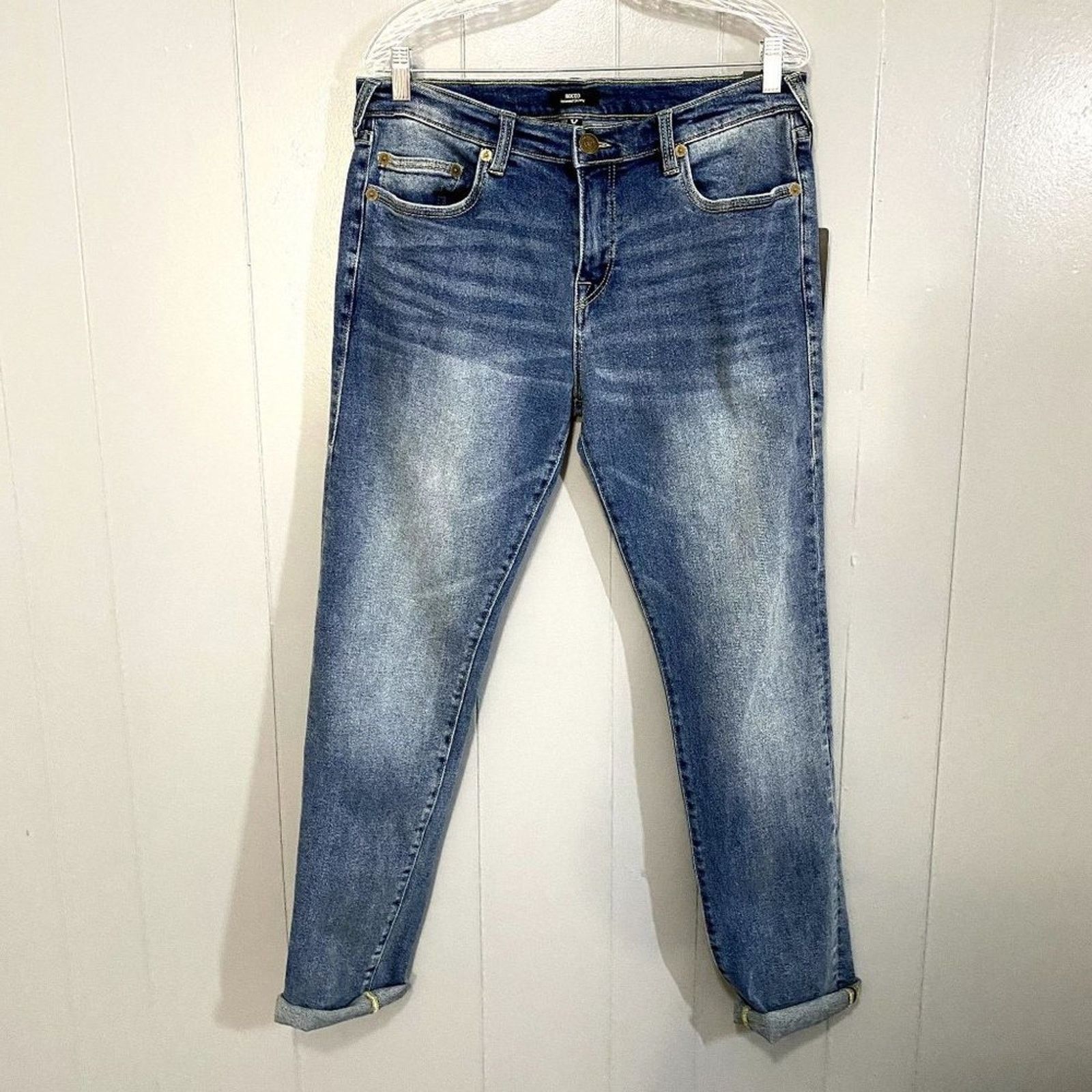 image of True Religion Rocco No Flap Relaxed Skinny Medium Wash Jeans in Blue, Men's (Size 32)