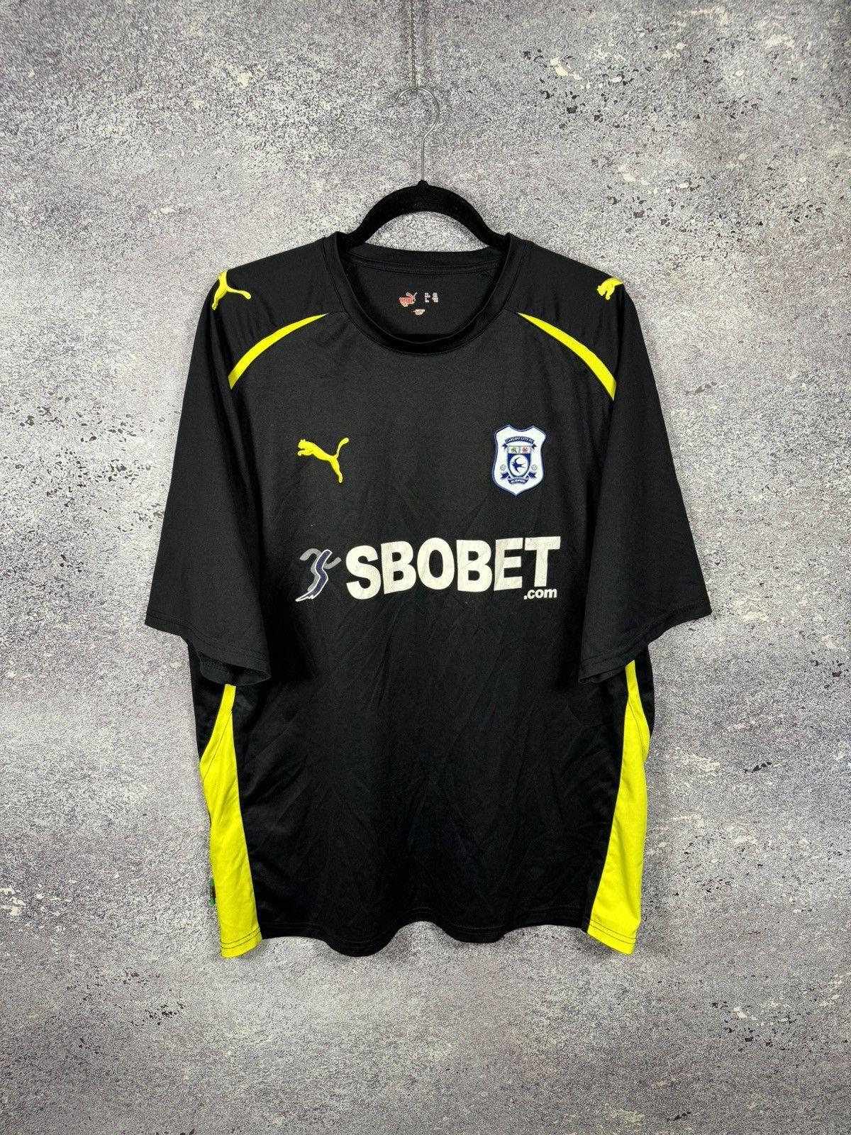 Puma Vintage Cardiff City 2010/11 Away Puma Soccer Jersey 2XL sz Size US XXL / EU 58 / 5 - 1 Thumbnail