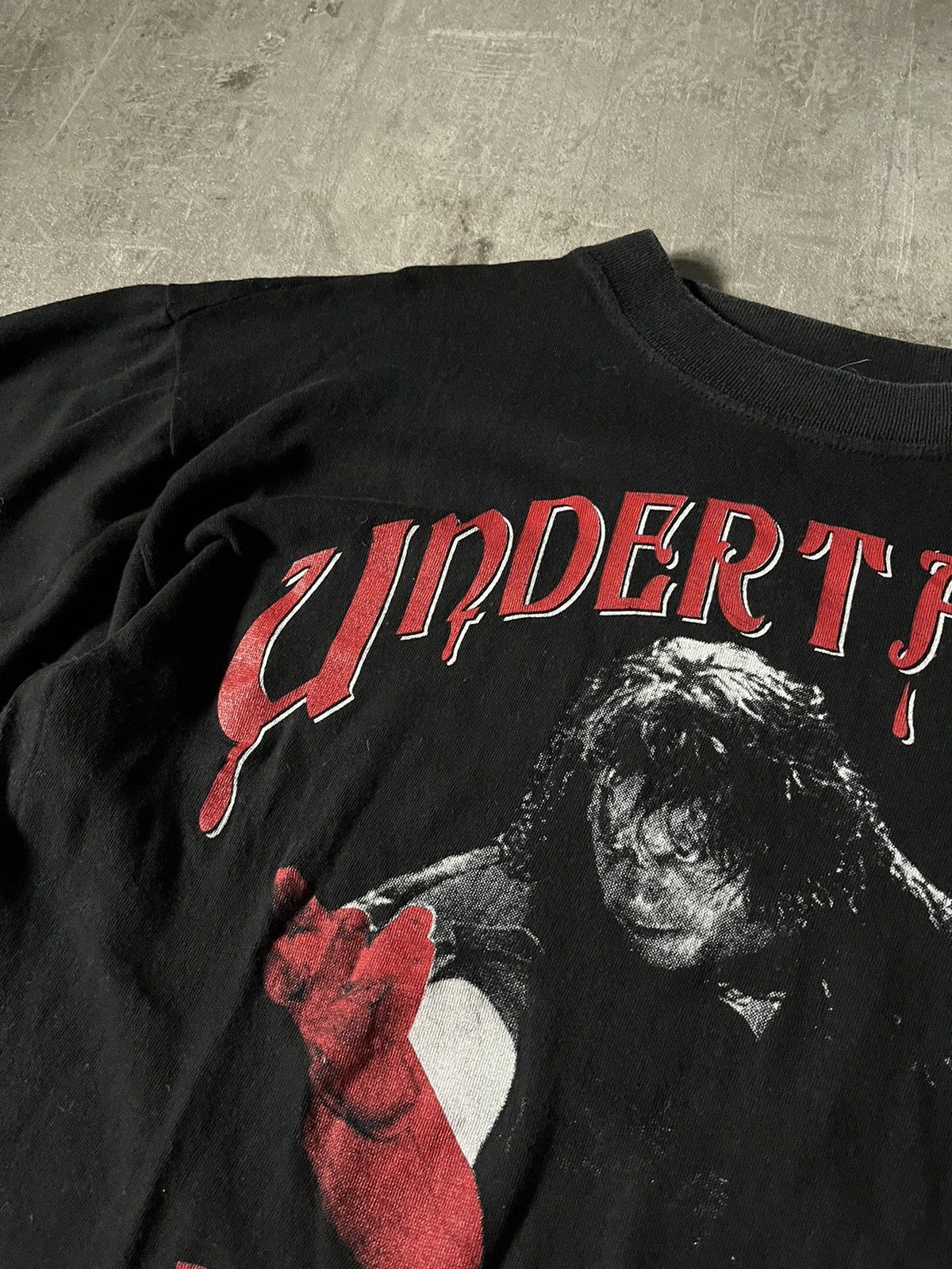 WWE Vinatge The Undertaker takes you away WWE rare T-shirt Size US L / EU 52-54 / 3 - 3 Thumbnail