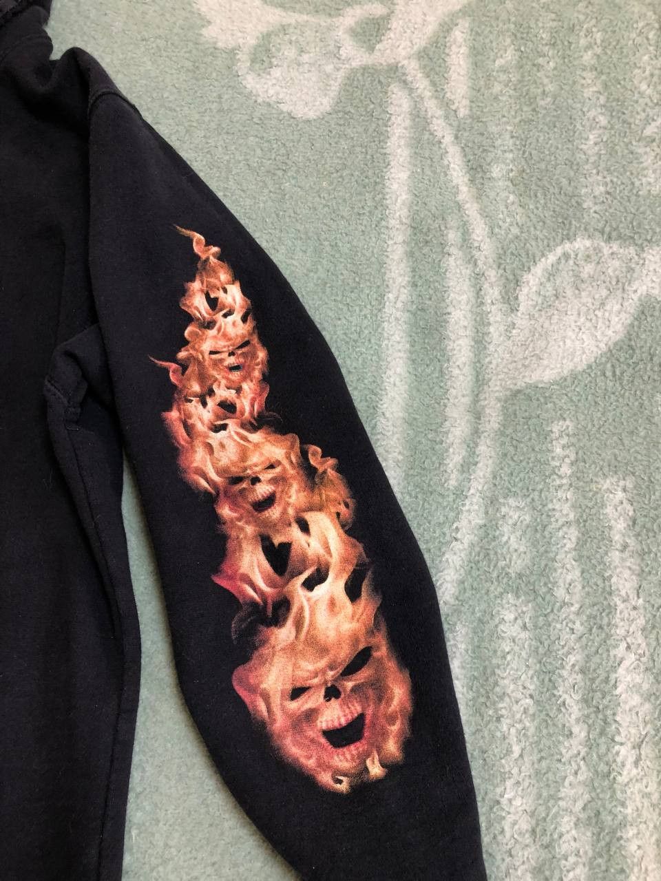 Vintage Wild Hoodie Black All Over Print Men's streetwear Size US L / EU 52-54 / 3 - 14 Thumbnail