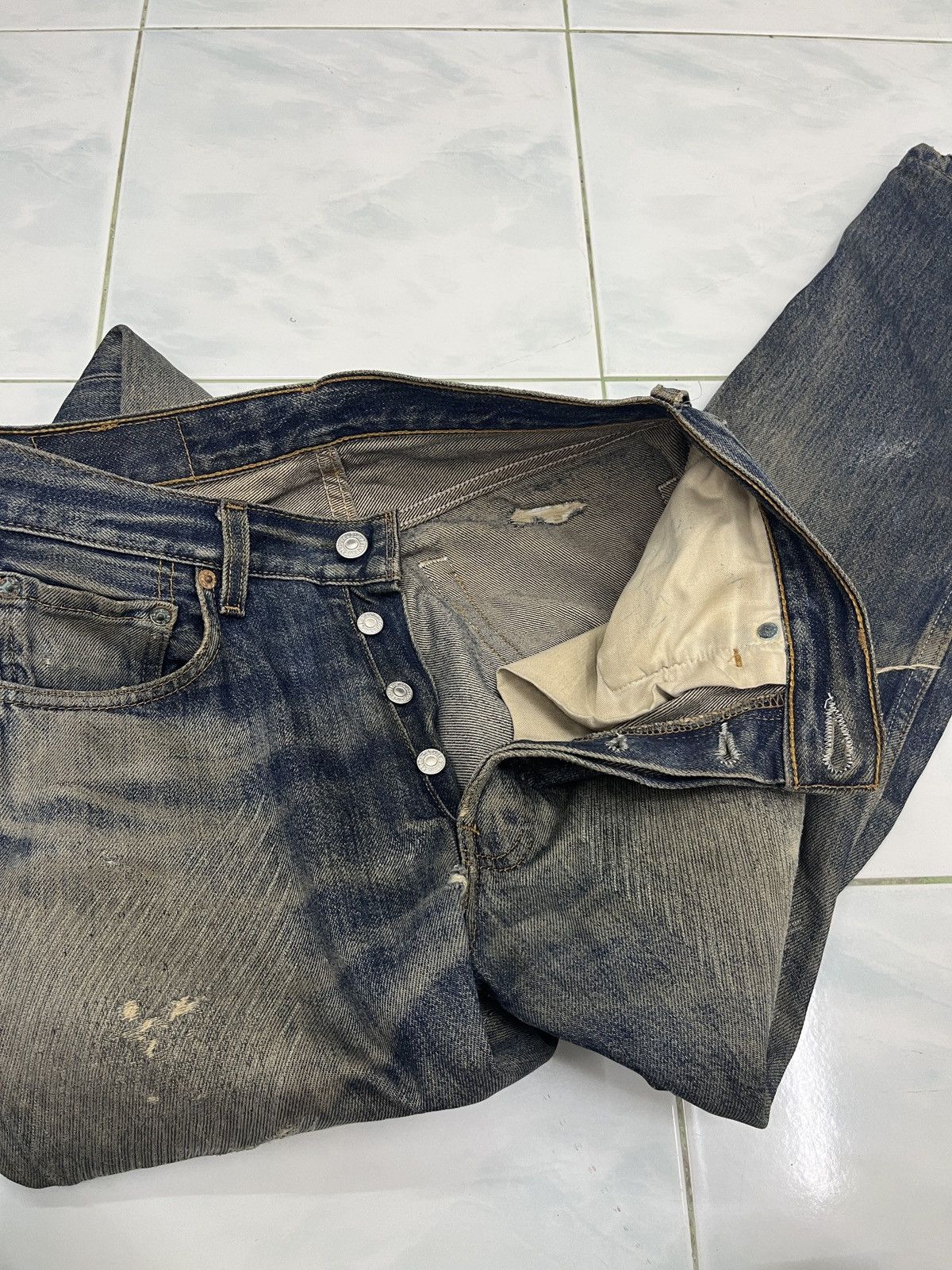Levi's 🔥🔥🔥RARE VTG LEVIS DISTRESSED DENIM Size US 28 / EU 44 - 14 Thumbnail