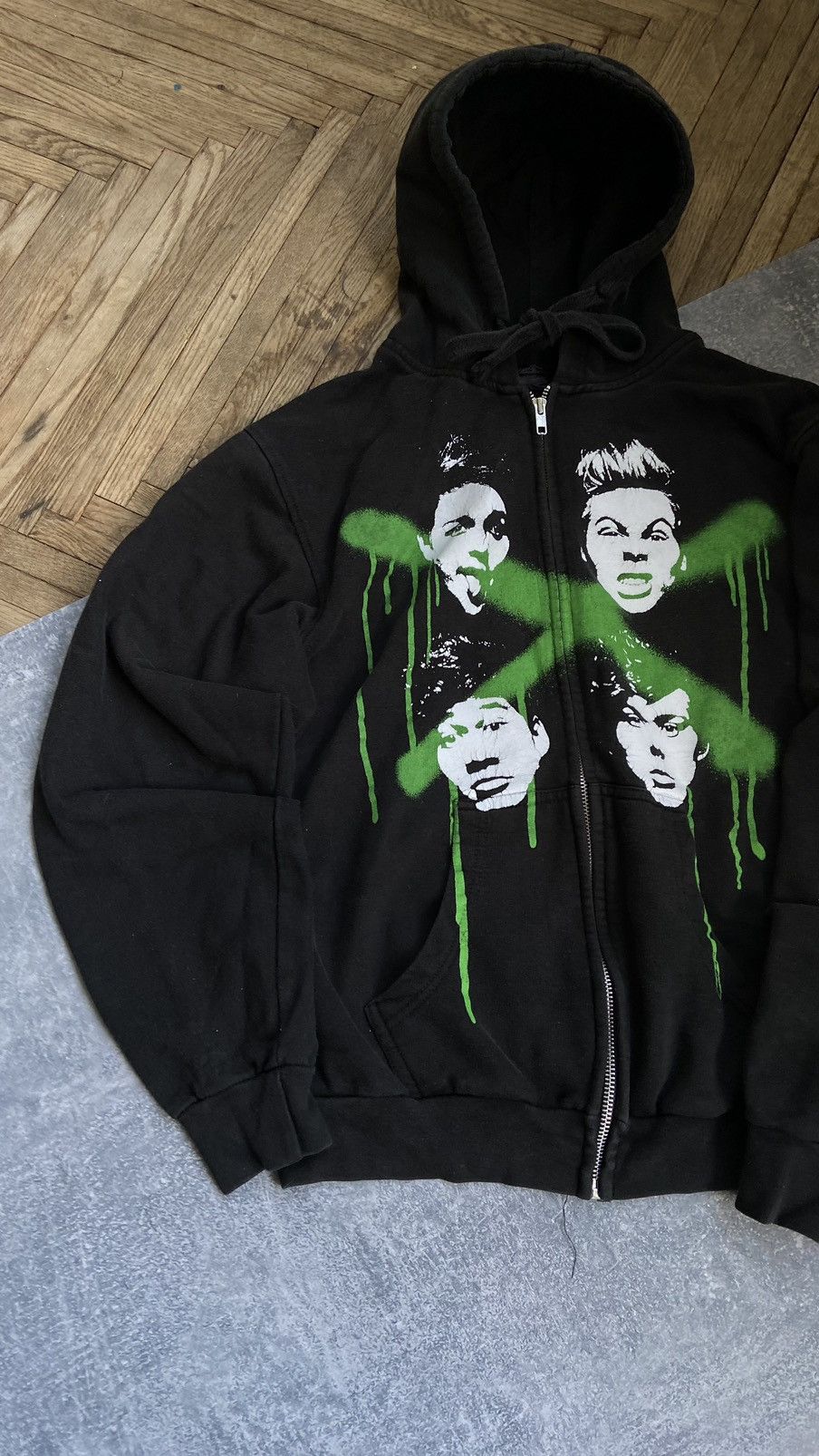 Band Tees 5 Seconds Of Summer World Tour Zip Hoodie Size US M / EU 48-50 / 2 - 3 Thumbnail