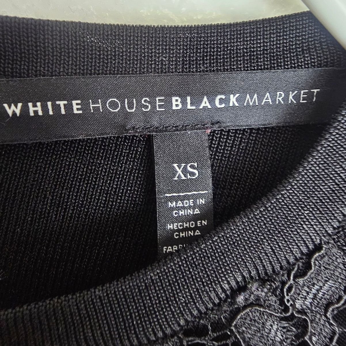 White House Black Market White House Black Market Womens Lace Stretch Blouse Size XS Size XS / US 0-2 / IT 36-38 - 7 Thumbnail