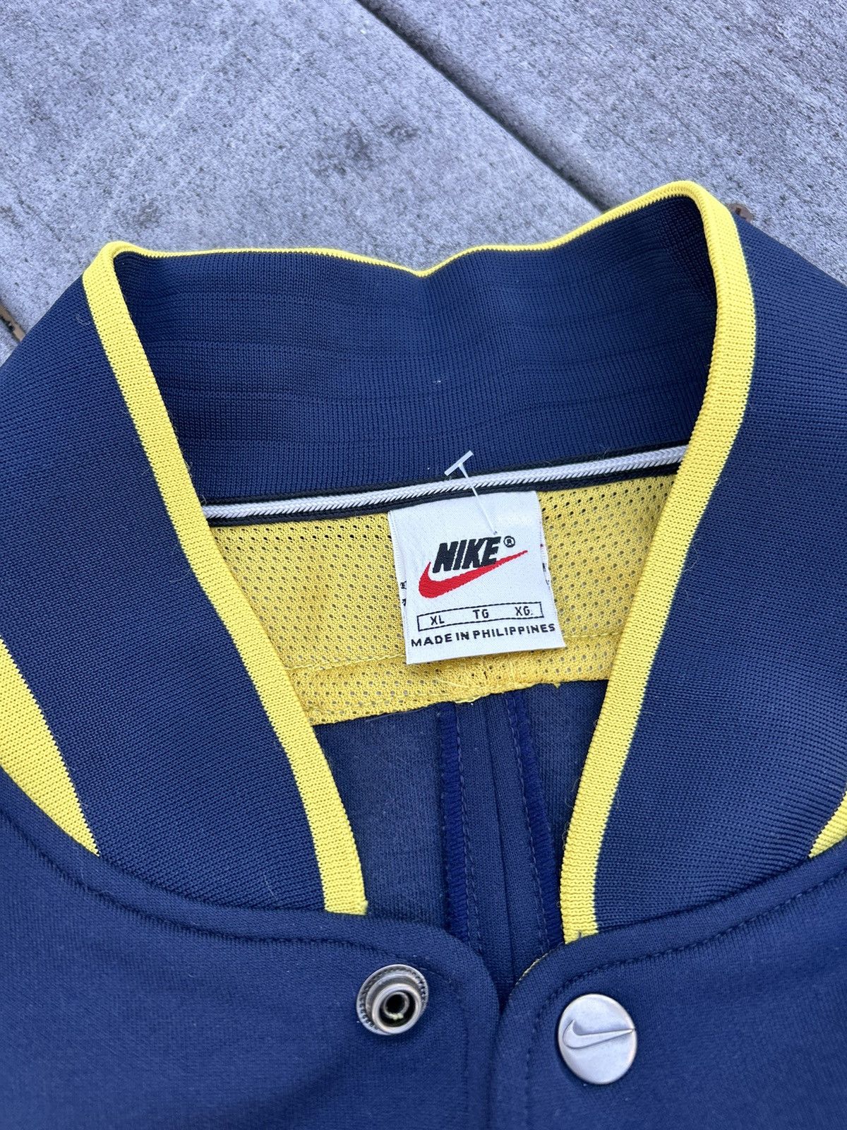 Nike × Vintage Vintage Nike university of Michigan jacket Size US L / EU 52-54 / 3 - 2 Thumbnail