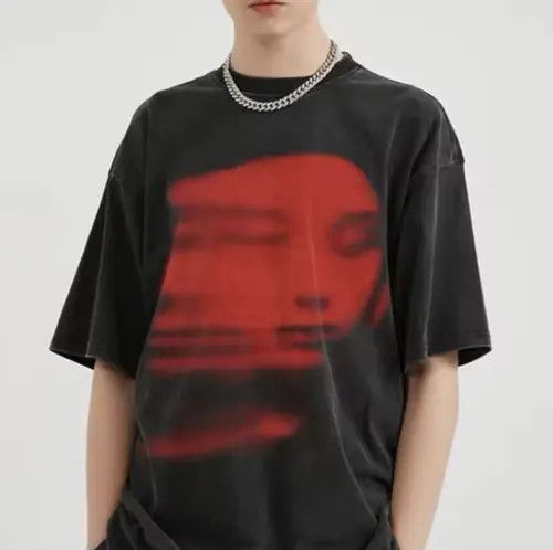 Japanese Brand Hazuki x Kouno Red Face Graphic T Shirt Size US XL / EU 56 / 4 - 6 Thumbnail
