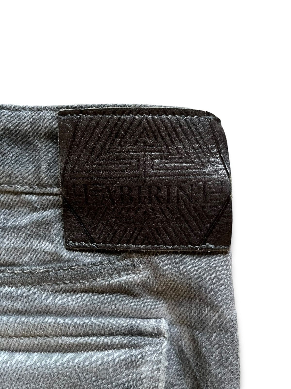 Other Vintage Italian Brand Two Tone Distressed Fatigue Jeans Size US 33 - 11 Thumbnail