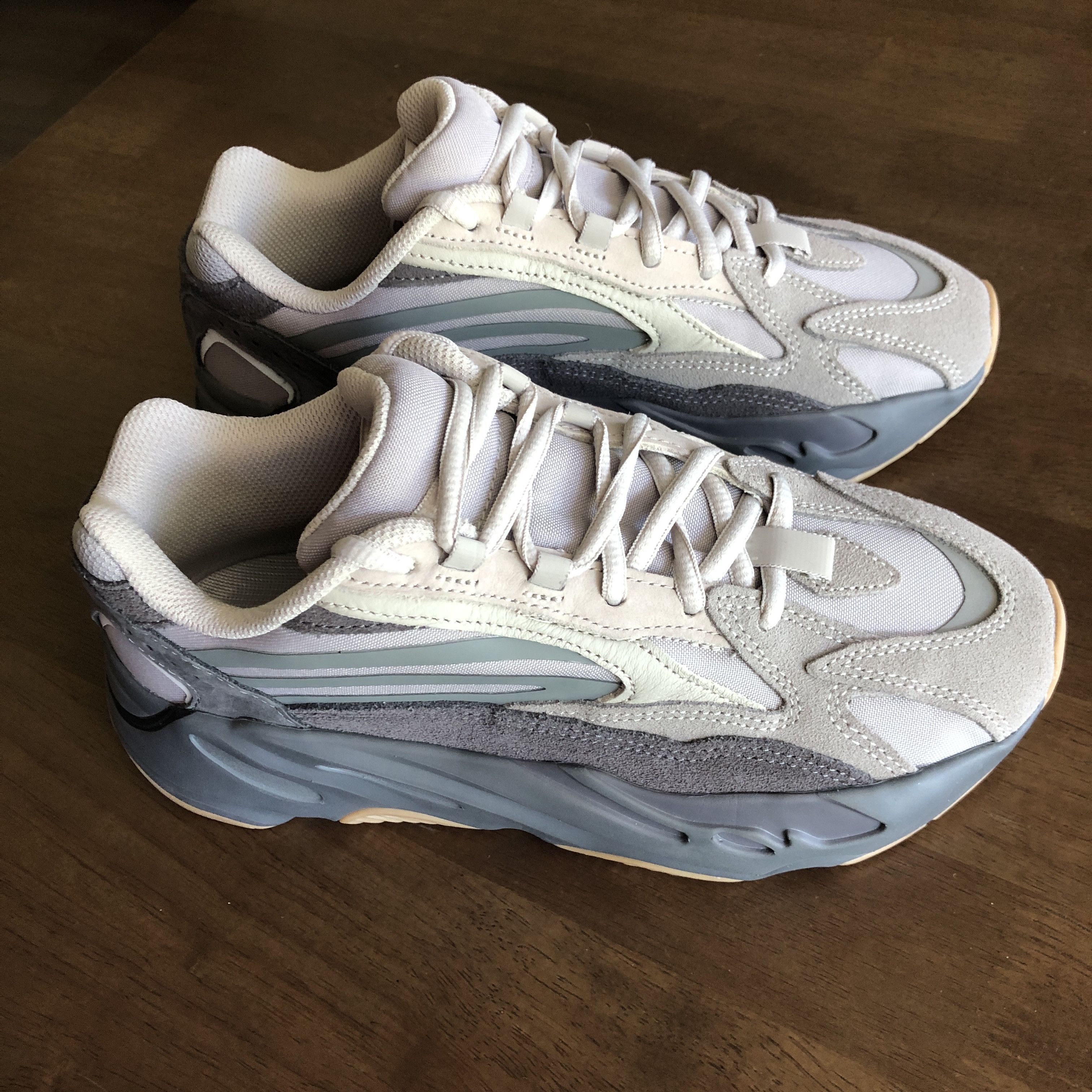 Adidas Yeezy 700 V2 Tephra, Personally from Kanye