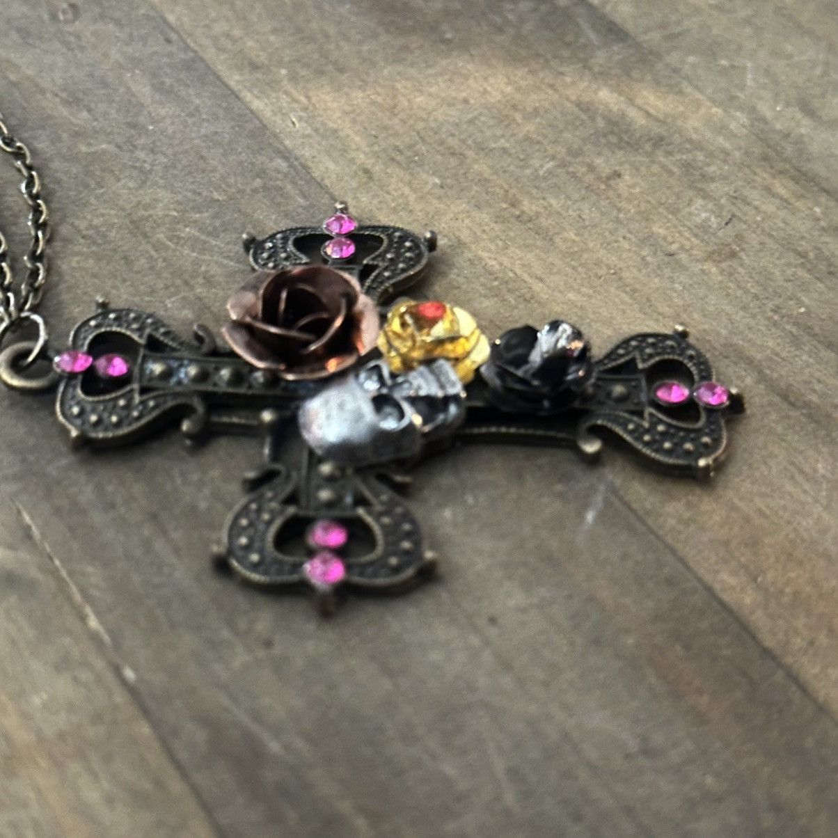 Other Bronze tone floral and skull gothic cross pendant necklace Size ONE SIZE - 4 Thumbnail