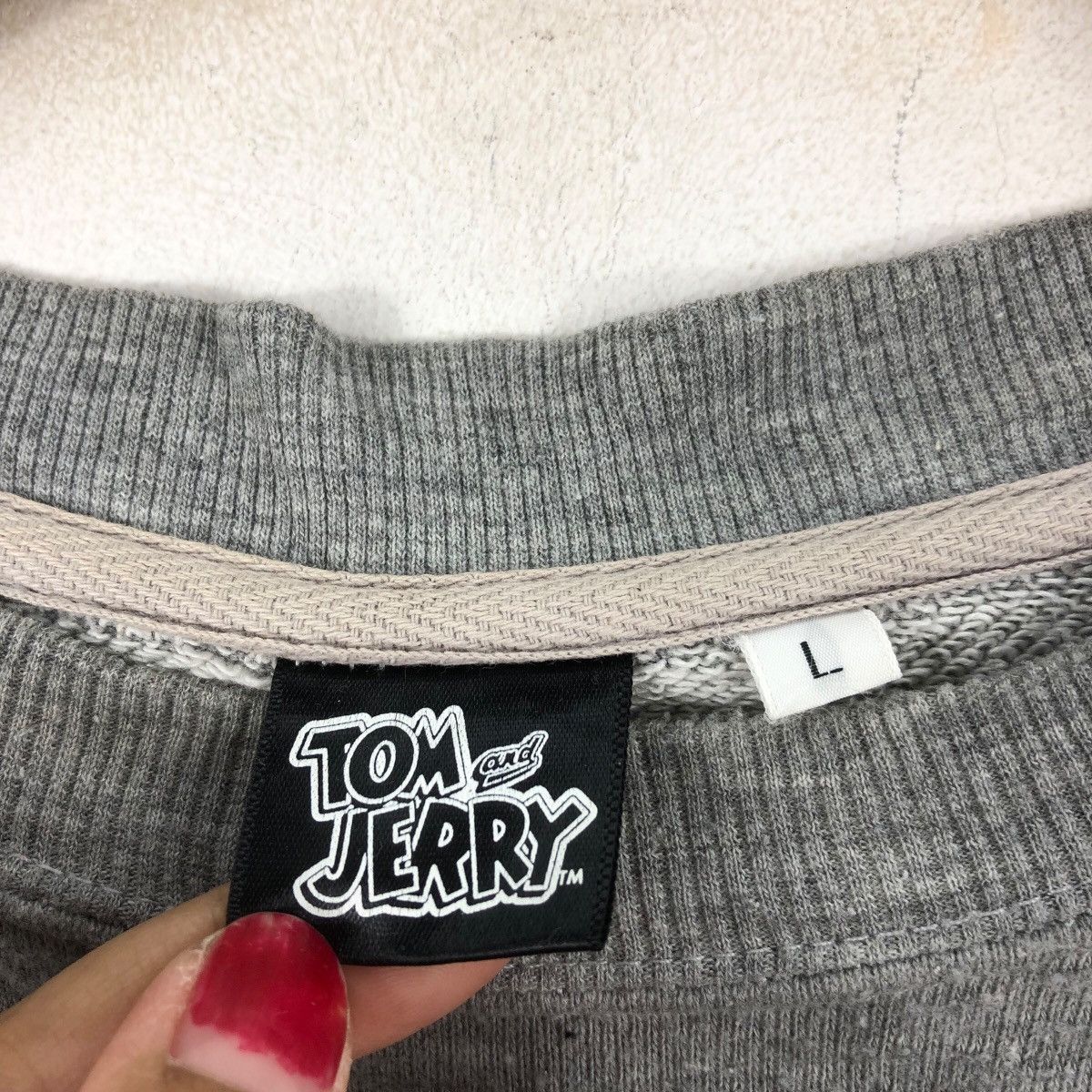 Vintage Vintage TOM AND JERRY Rock N Roll Figures Sweatshirt Size US L / EU 52-54 / 3 - 4 Thumbnail