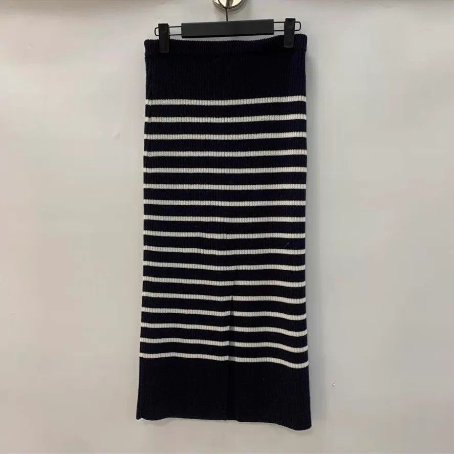 Dior Dior women's midi skirt Size 26" / US 2 / IT 38 - 2 Thumbnail