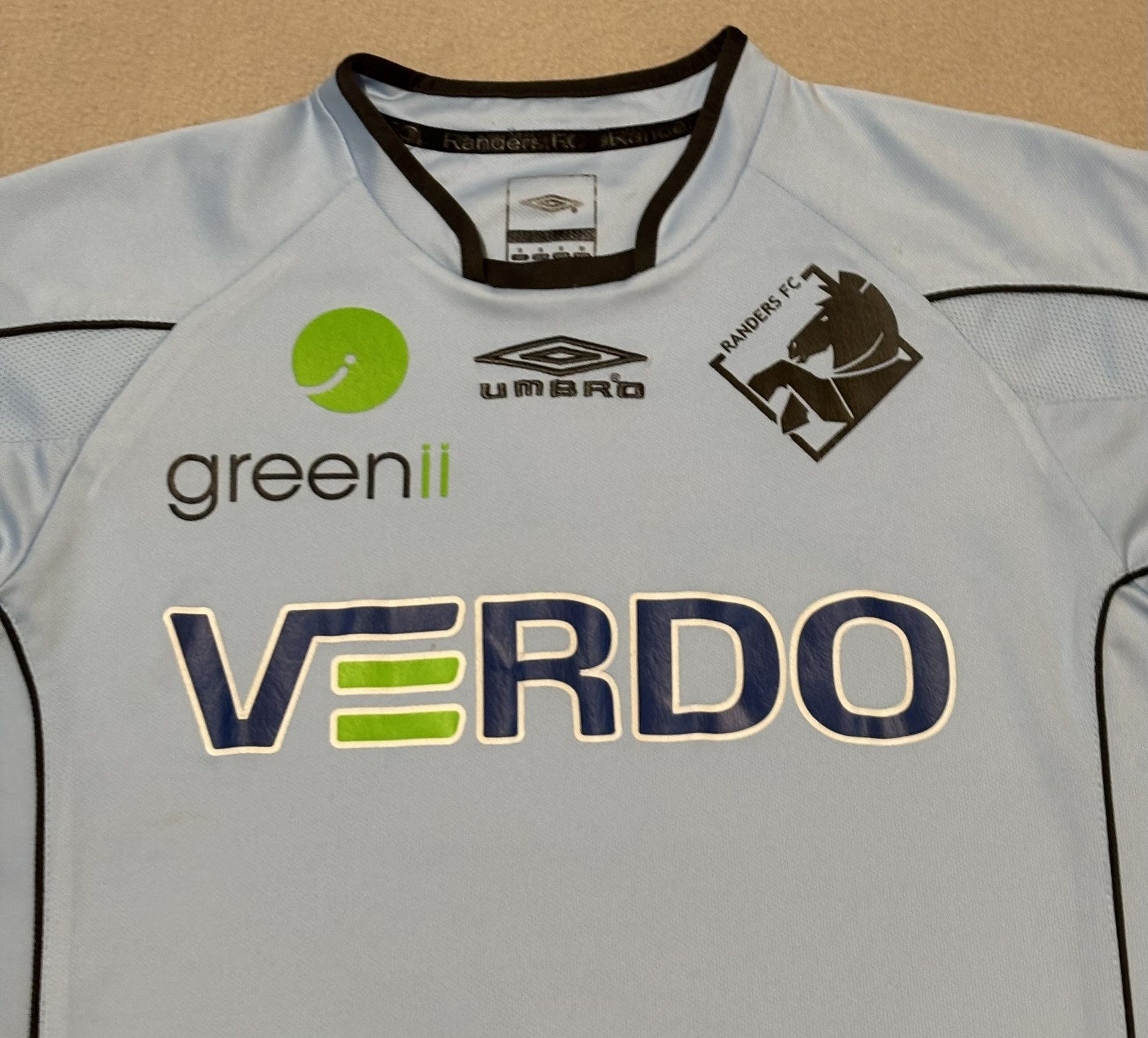 Umbro Randers FC 2009/2010 Umbro Football Jersey Size S Size US S / EU 44-46 / 1 - 6 Thumbnail