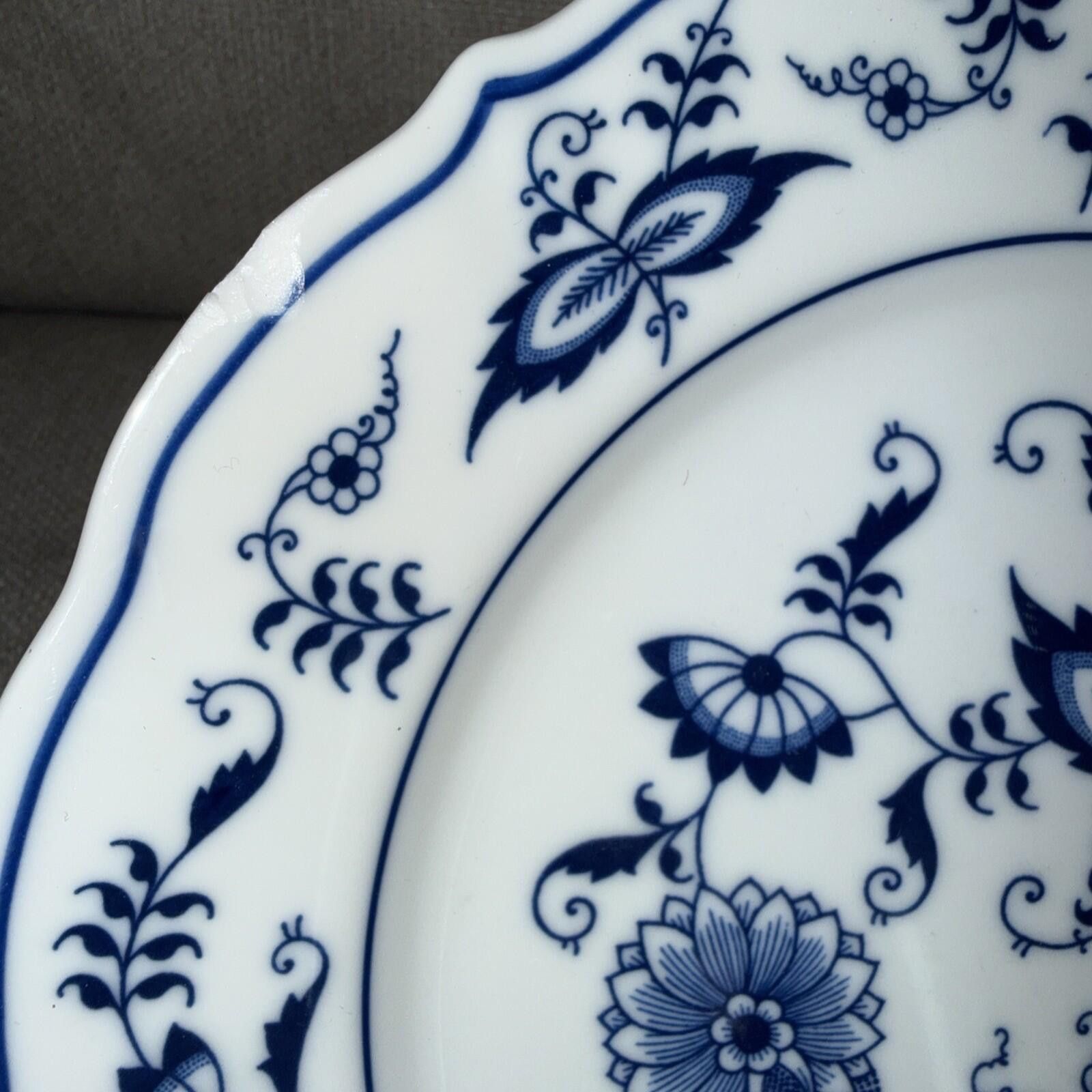 Other Set Of 3 Blue Danube Blue Onion Japan Plates. Read. Size ONE SIZE - 8 Thumbnail
