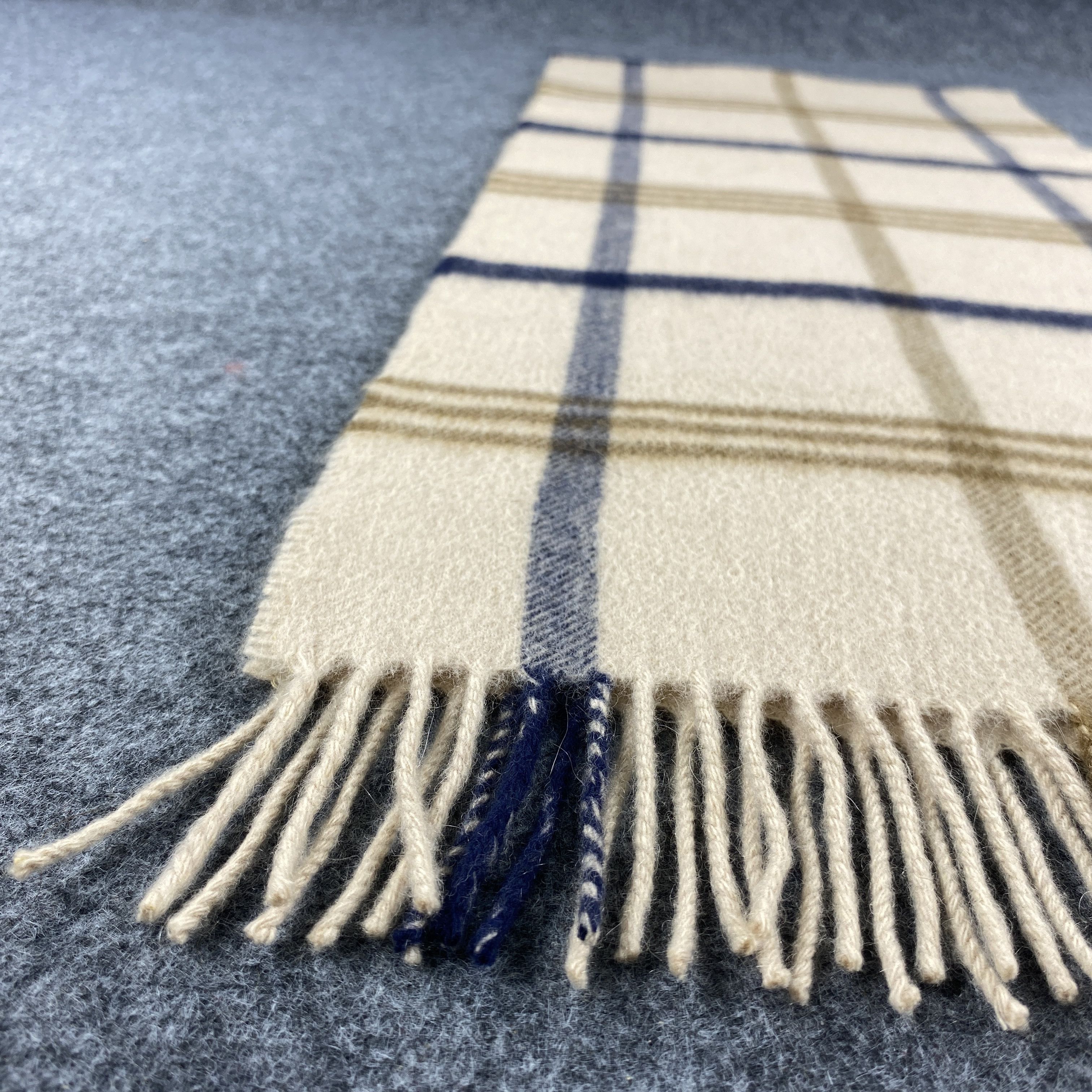 Aquascutum Aquascutum Scarf # Muffler # Neckwear # D394 Size ONE SIZE - 4 Thumbnail