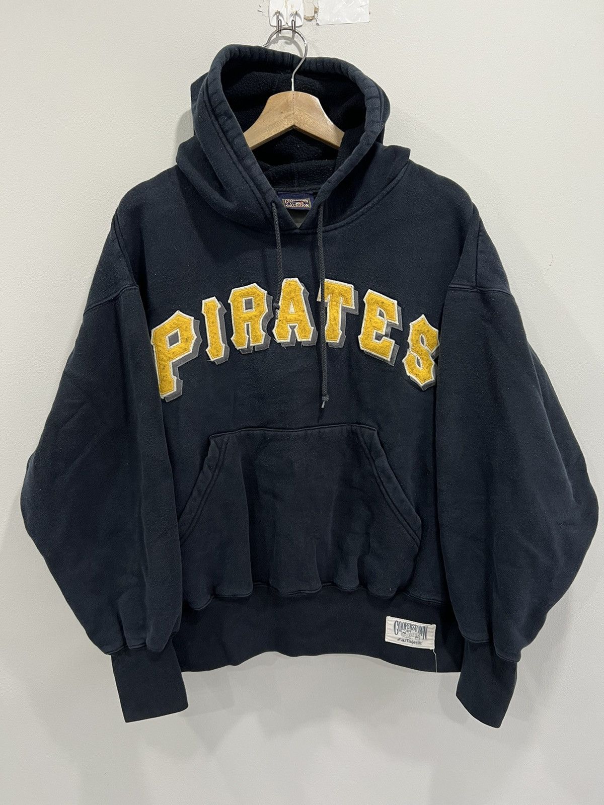 Vintage Vintage Pirates Spellout Hoodie Sweater sweatshirt Size US L / EU 52-54 / 3 - 1 Thumbnail