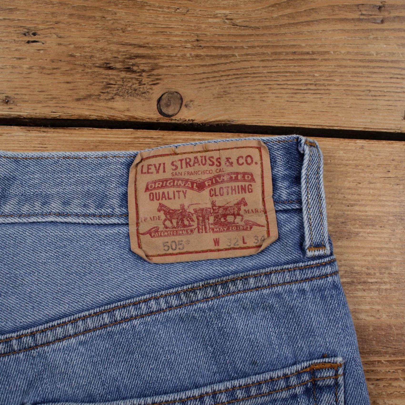 Denime VINTAGE Levis 505 Jeans 32x34 Mens Blue Regular Straight Light Stonewash Denim Size US 32 / EU 48 - 4 Thumbnail