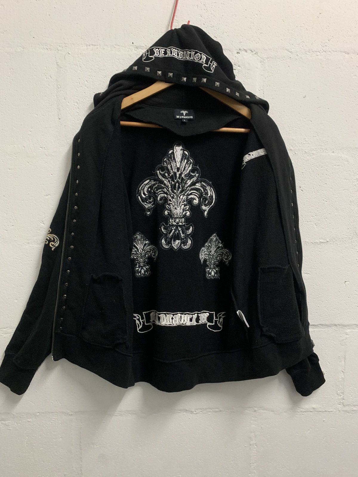 Japanese Brand Hooded Rivet Design Size US L / EU 52-54 / 3 - 5 Thumbnail