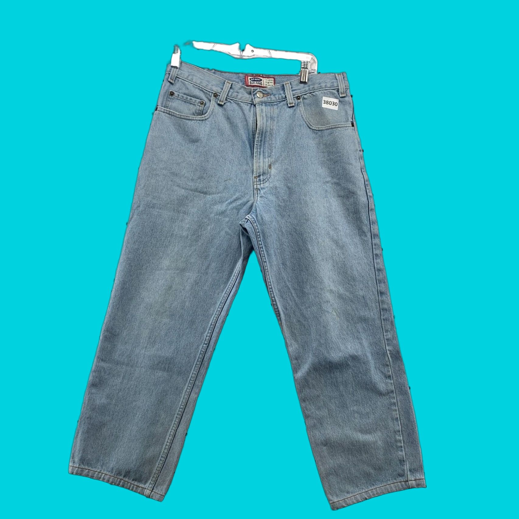 Gap VINTAGE Gap Jeans Mens 33x30 Blue Denim Straight Light Wash 90s 2000s Mens Jeans Size US 33 - 1 Thumbnail