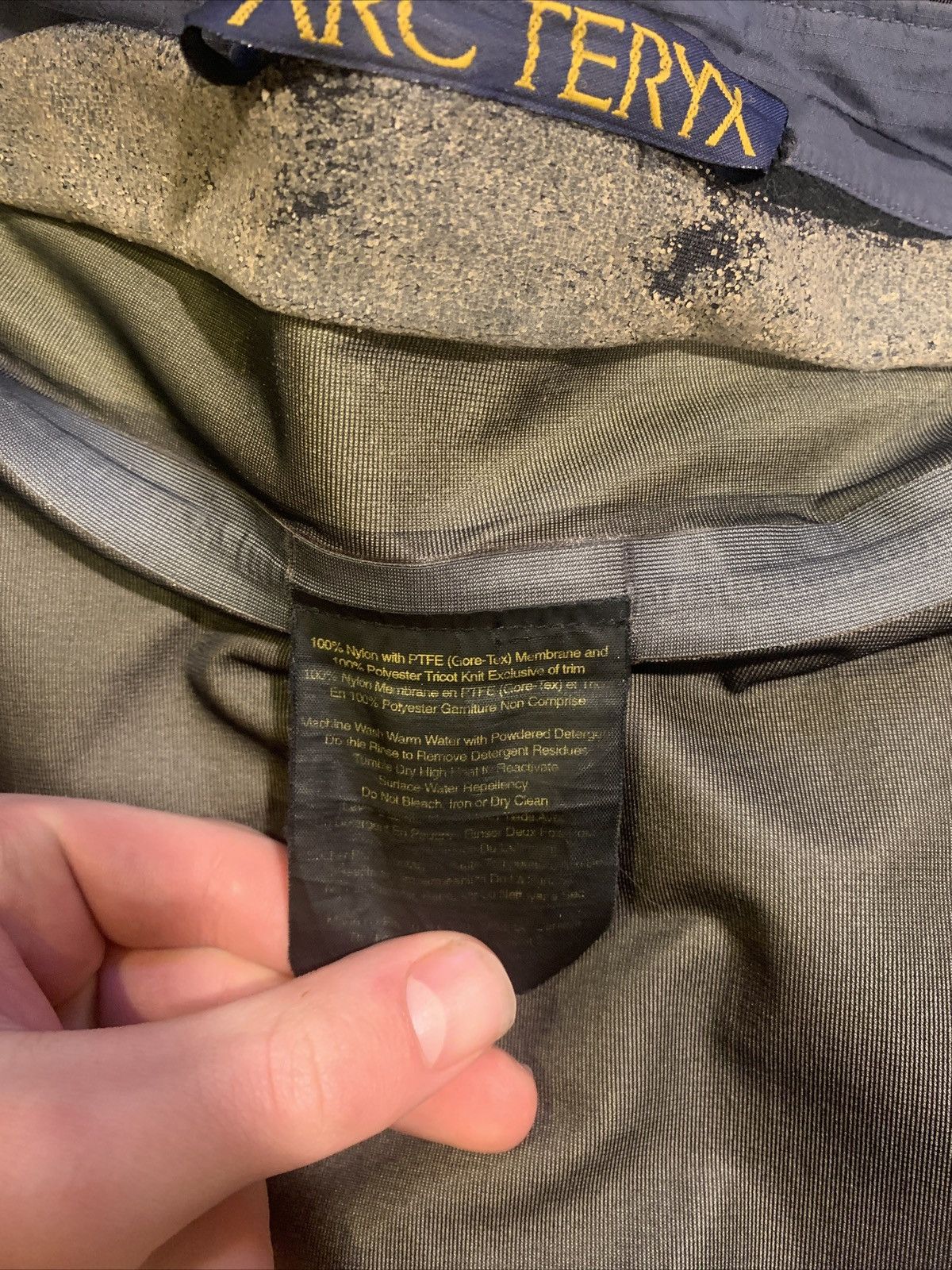 Arc'teryx Retro arcteryx theta jacket men’s size L Size US L / EU 52-54 / 3 - 3 Thumbnail