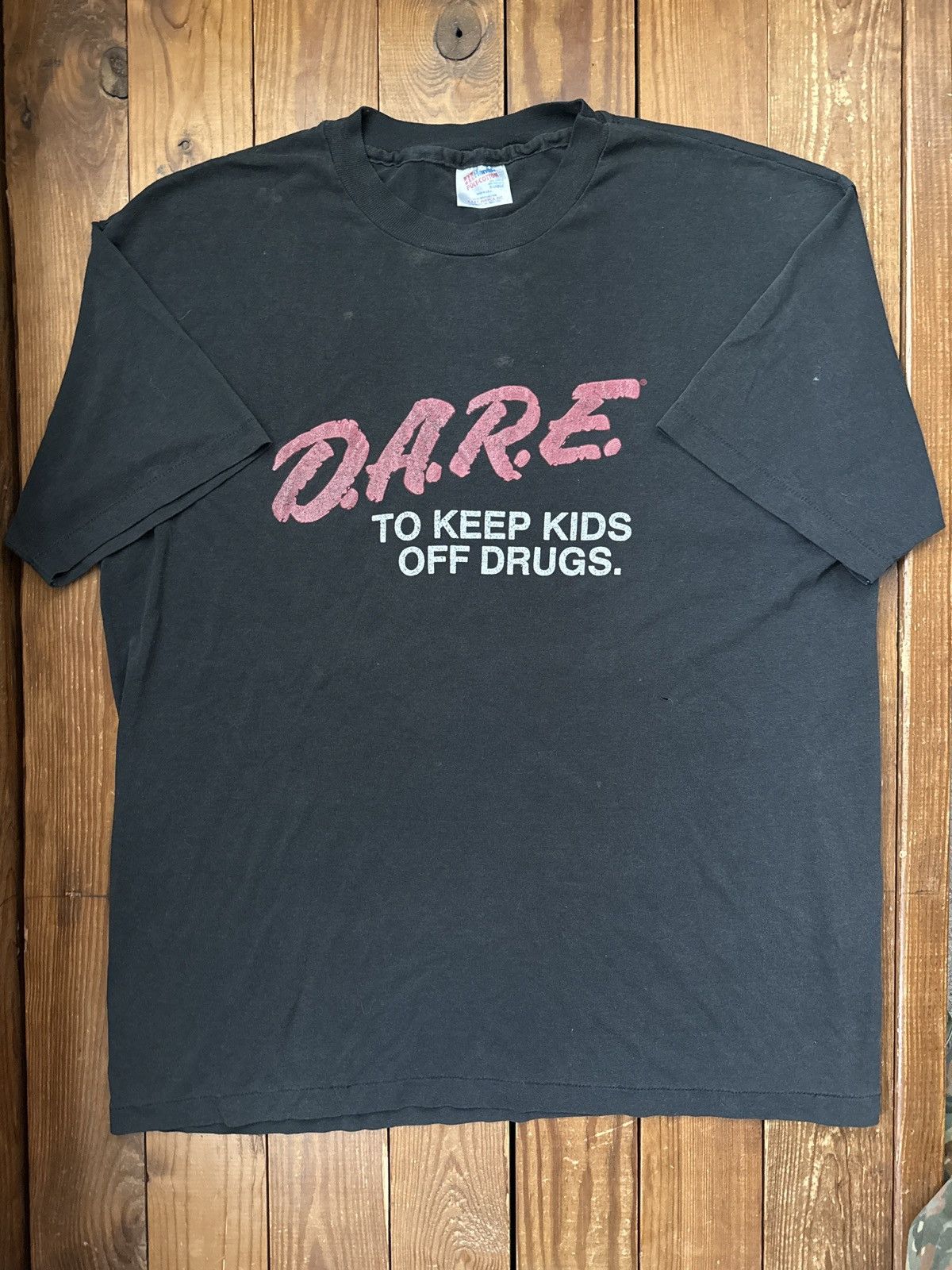 D.A.R.E Vintage 90s DARE Black Single Stitch Tee Shirt Size US XL / EU 56 / 4 - 1 Thumbnail