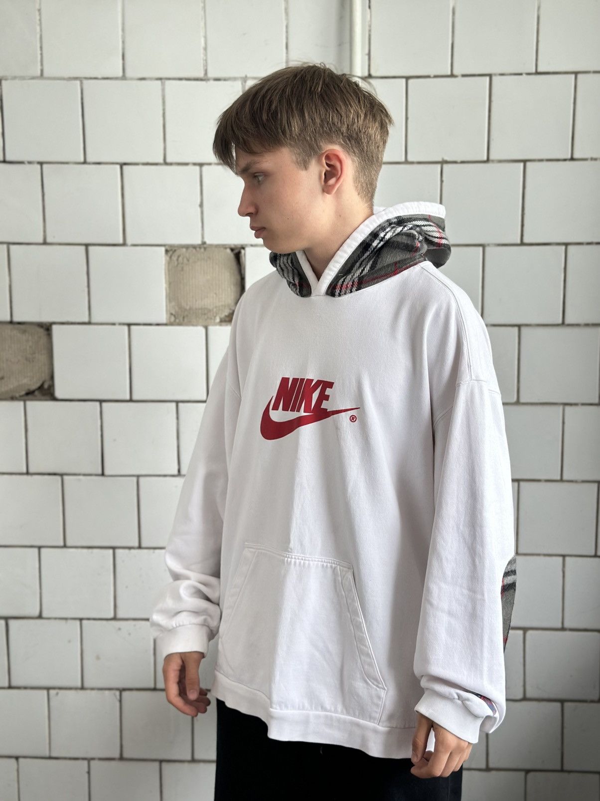 Japanese Brand × Nike Vintage Japanese Style Nike Custom Hoodie Big Logo Y2K 00s Size US XXL / EU 58 / 5 - 5 Thumbnail