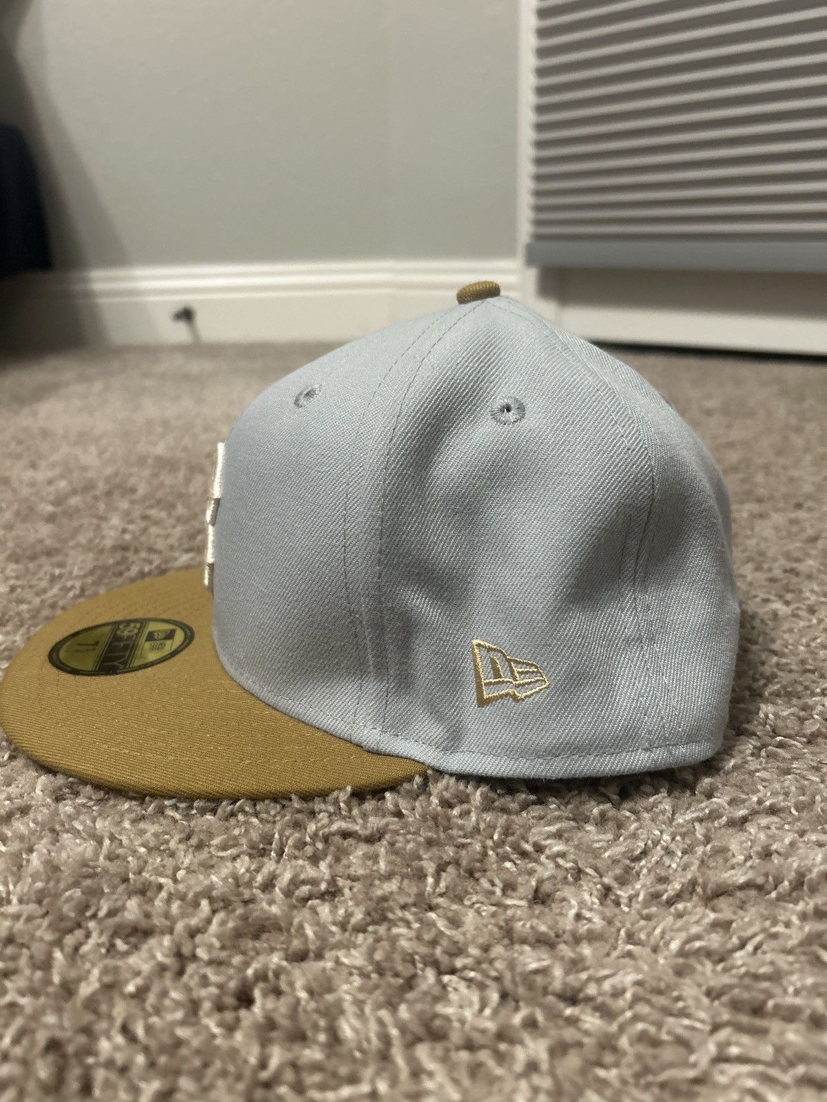 New Era Boston Red Sox hat Size ONE SIZE - 4 Thumbnail