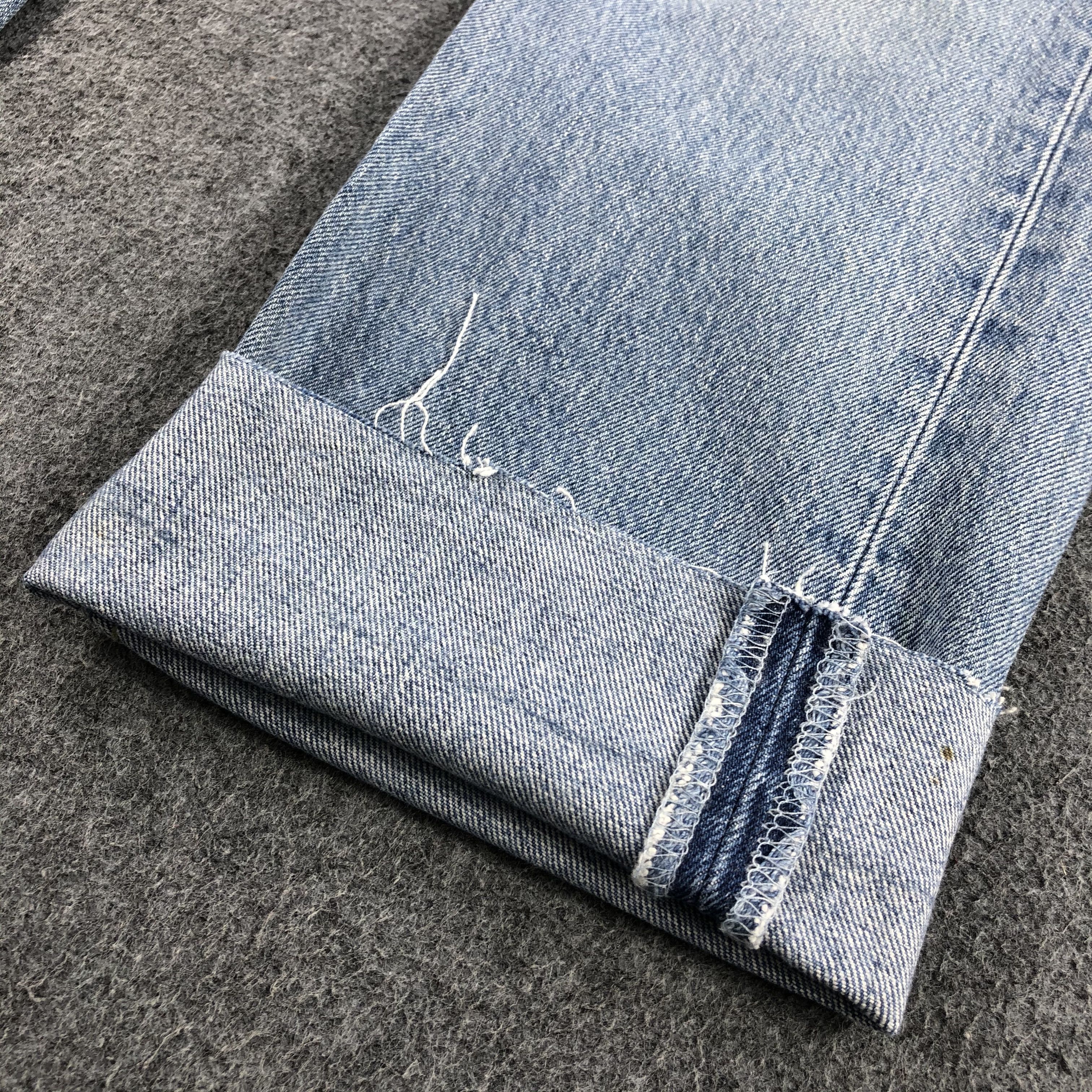 Levi's × Vintage Vintage 90s Light Wash Levis 501 Jeans-JM893 Size US 30 / EU 46 - 7 Thumbnail