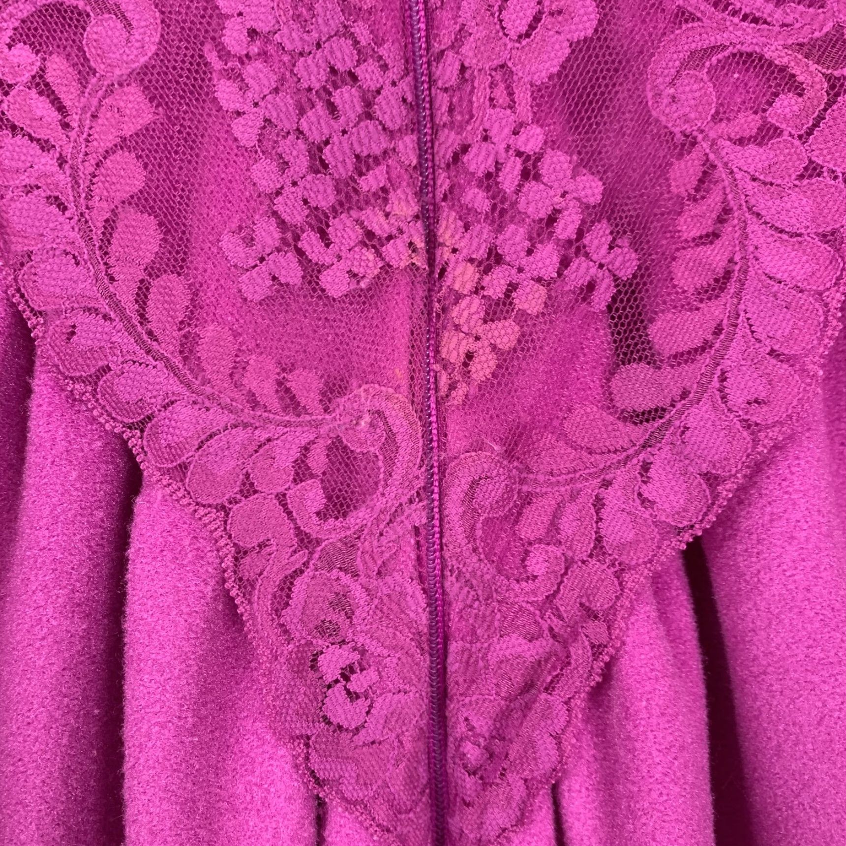 Vintage VINTAGE Kingly Nightgown Robe XS? XL? No Size tag — Regular Women Nightgown, Robe, Magenta Fleece Lace Pockets Zipper Mock Neck Long Sleeve Size XL / US 12-14 / IT 48-50 - 4 Thumbnail