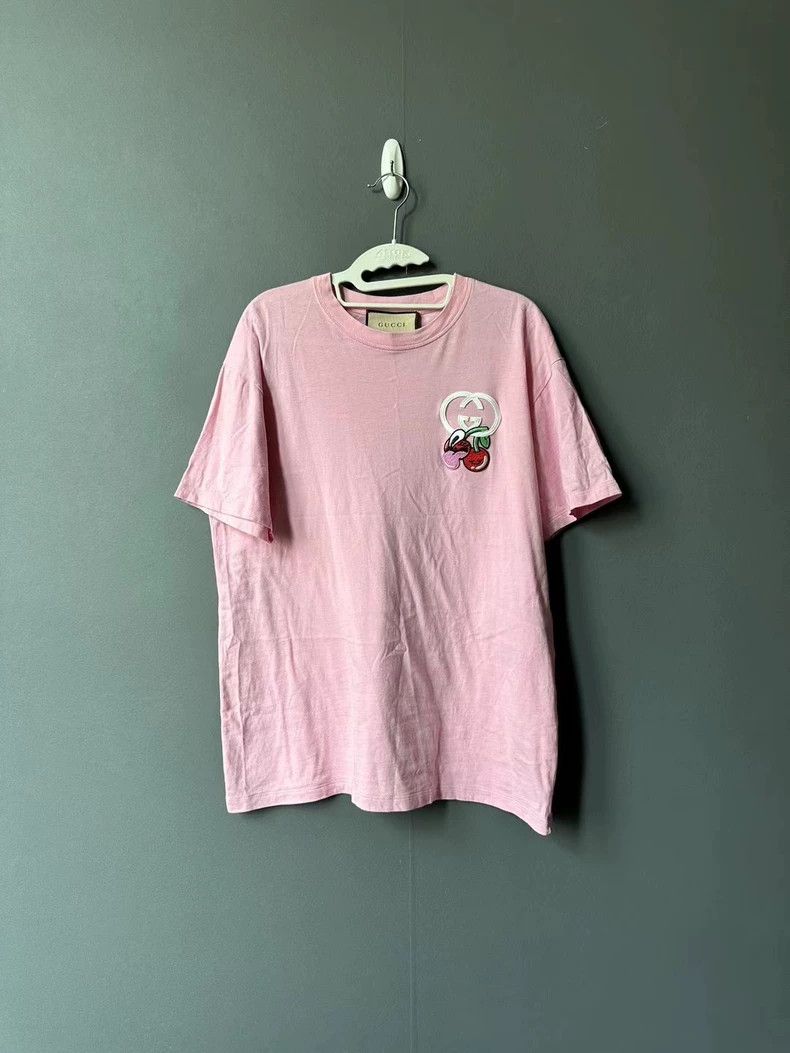 Gucci Gucci Pink cherry embroidered short sleeves 2501-Nextarrow Size US S / EU 44-46 / 1 - 1 Thumbnail