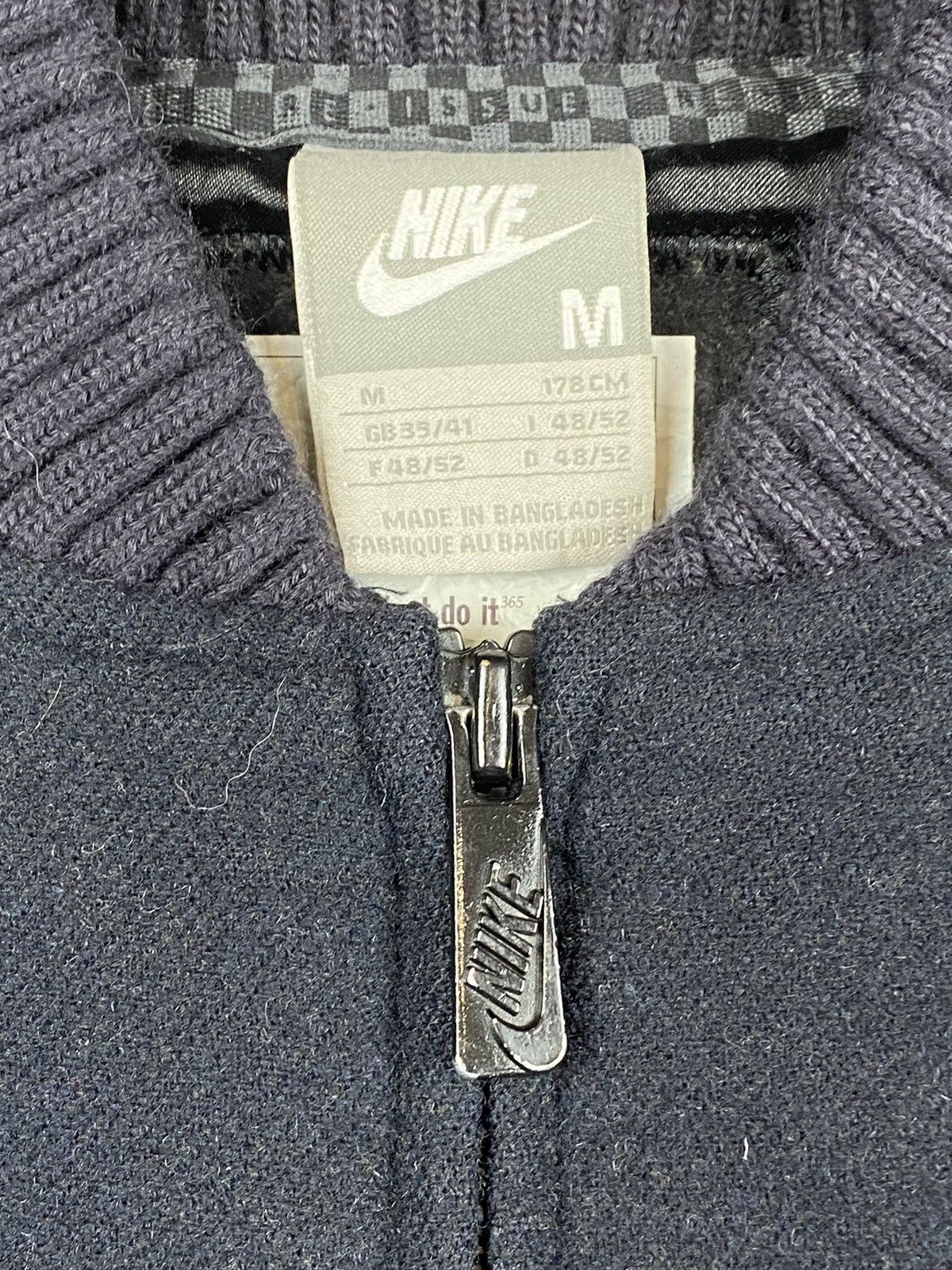 Nike Vintage Nike International Big Logo Bomber Jacket Size US M / EU 48-50 / 2 - 13 Thumbnail