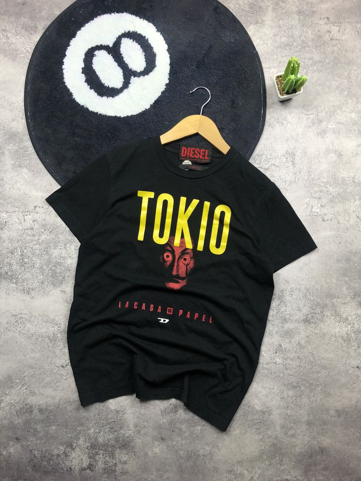 Diesel DIESEL x Netflix Hype La Casa De Papel TOKIO Big Logo Tshirt Size US M / EU 48-50 / 2 - 1 Thumbnail