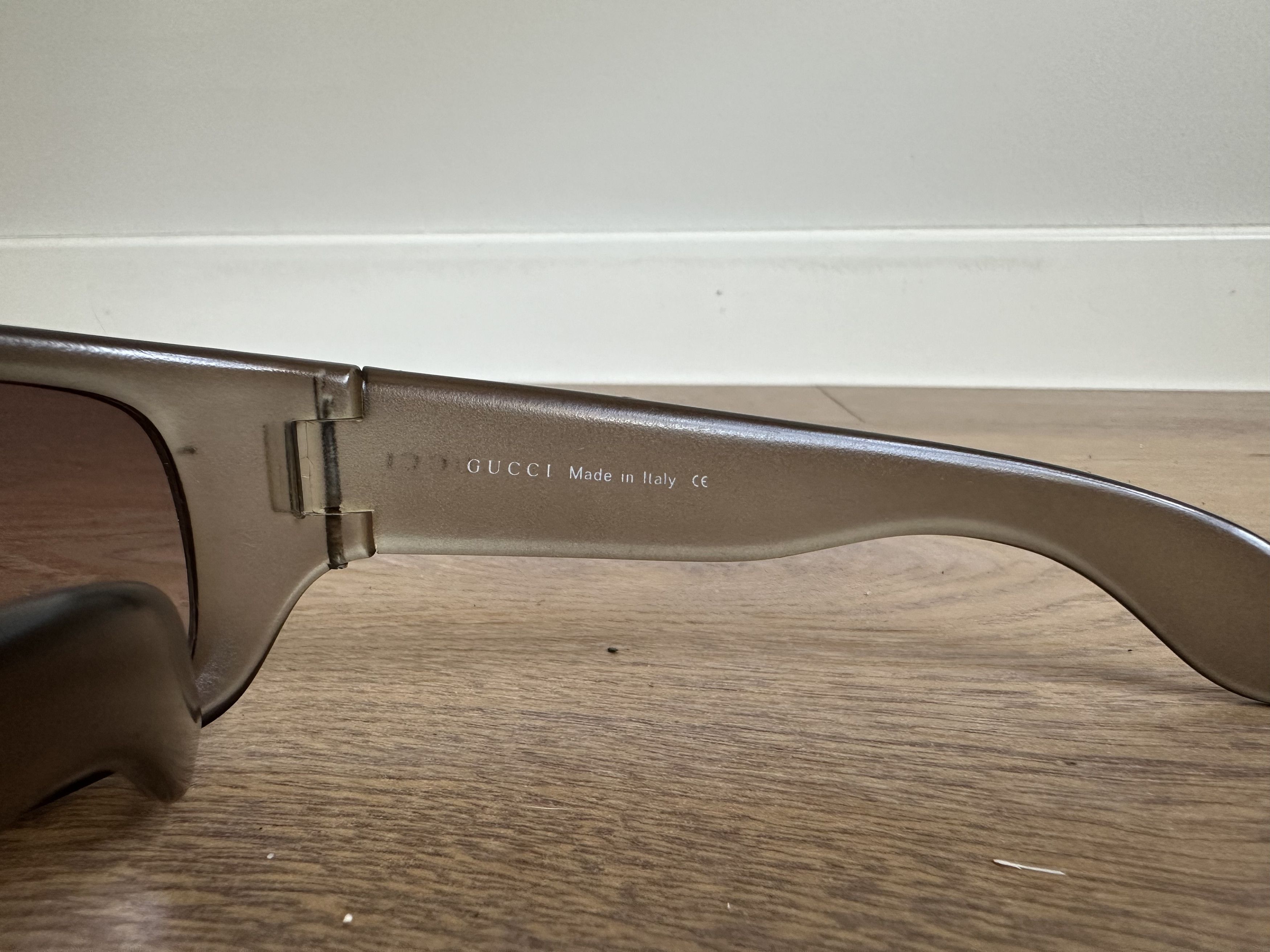 Gucci Grey matte Gucci Sunglasses Size ONE SIZE - 4 Thumbnail