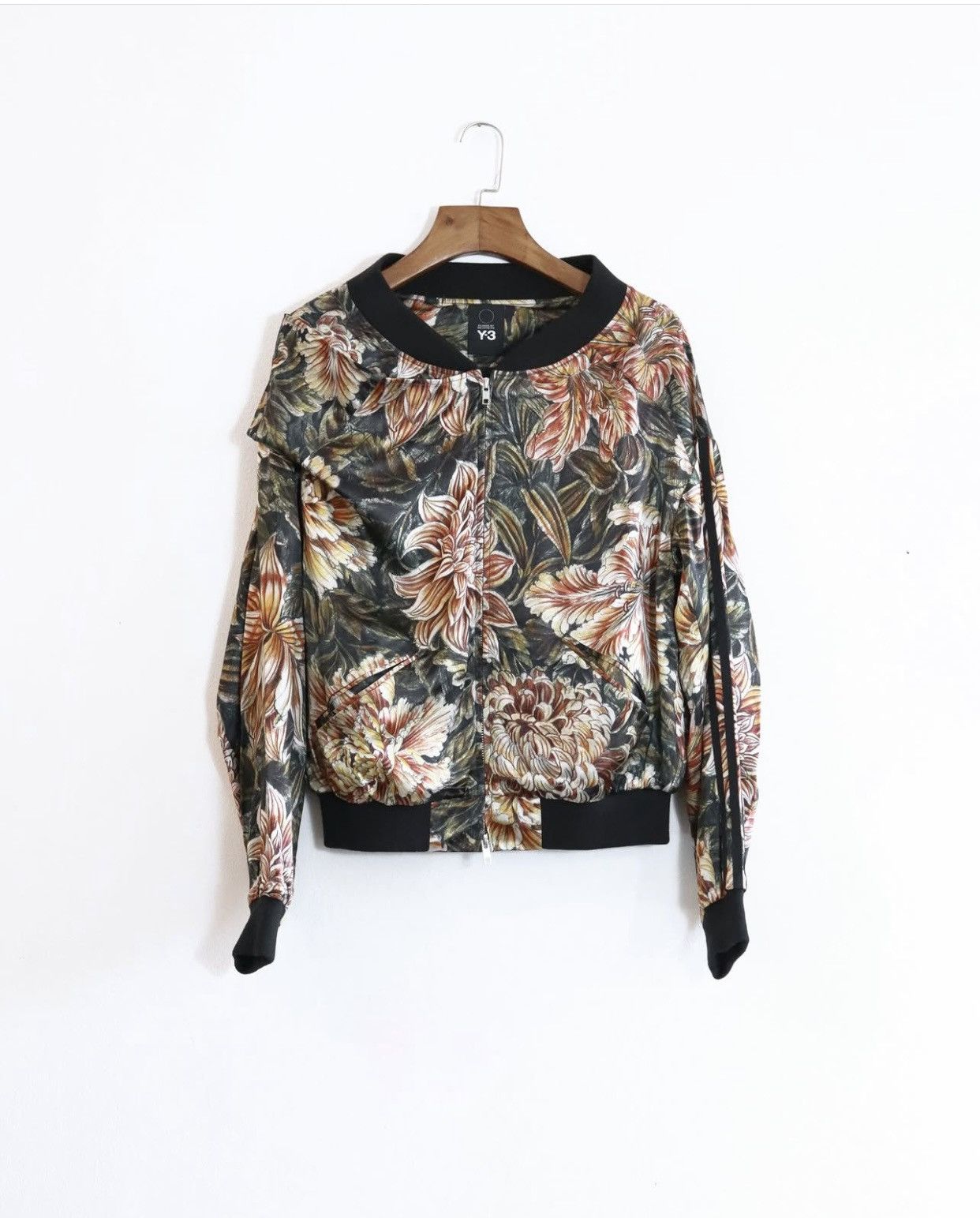 Japanese Brand × Y-3 × Yohji Yamamoto Y-3 Floral Track Jacket Size L / US 10 / IT 46 - 1 Thumbnail