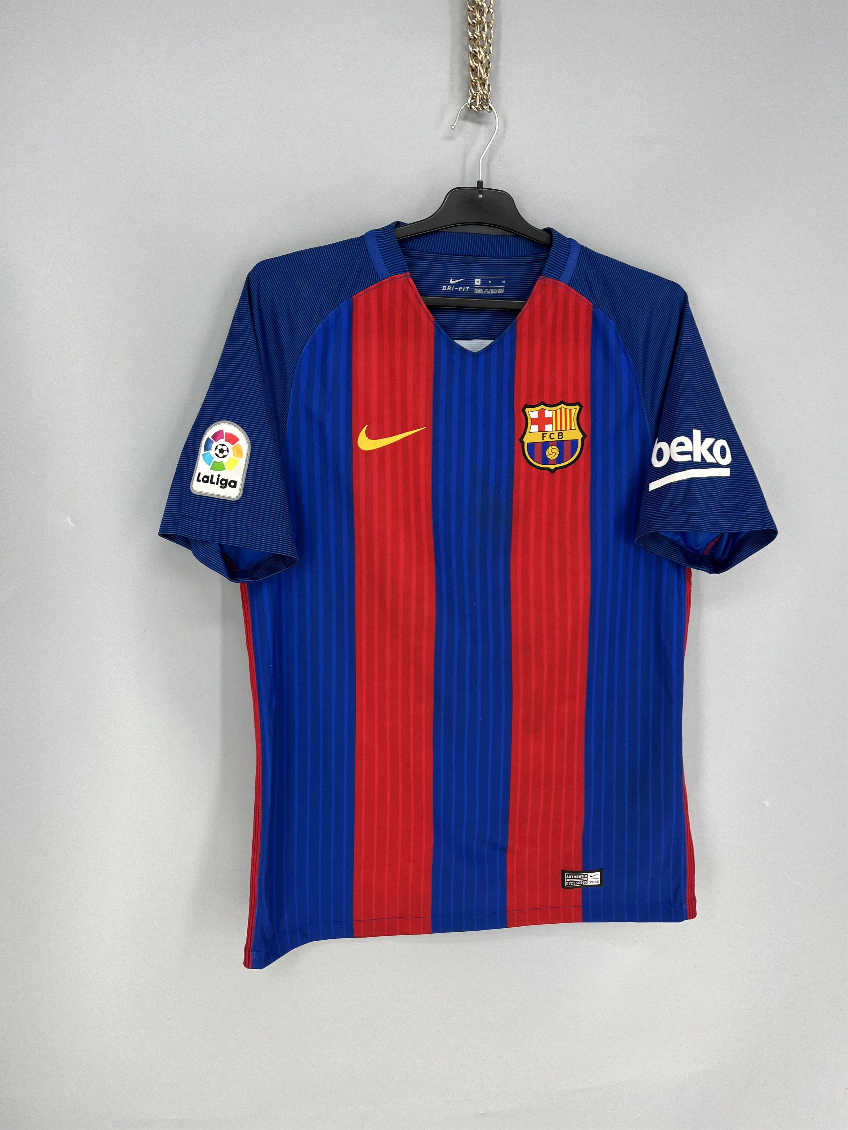Vintage FC Barcelona Nike 2016 2017 Soccer Jersey Home Football Size US M / EU 48-50 / 2 - 2 Thumbnail
