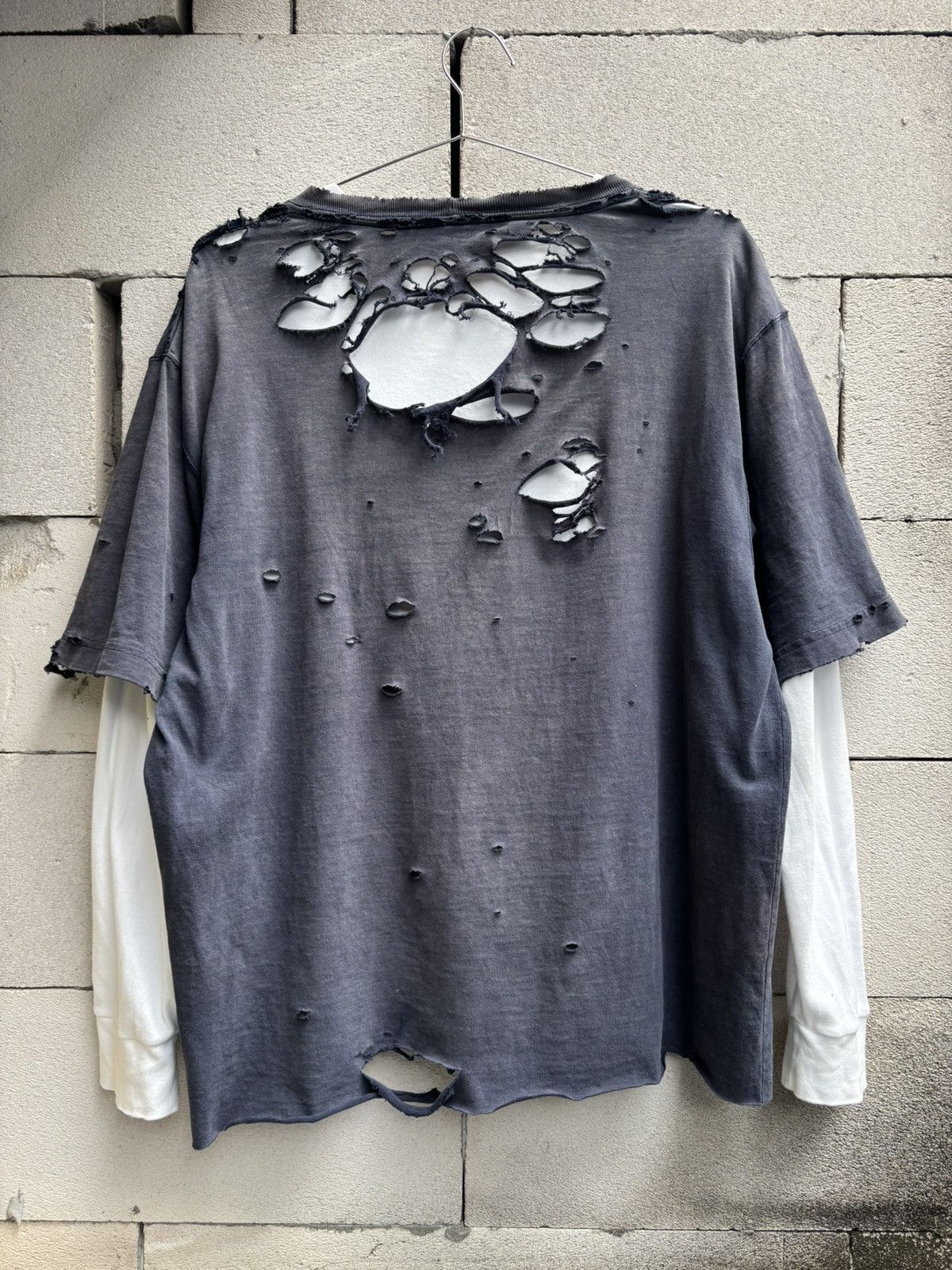 Carhartt Thrashed Carhartt Faded T Shirt Distressed Navy ERD GRUNGE Size US L / EU 52-54 / 3 - 16 Thumbnail