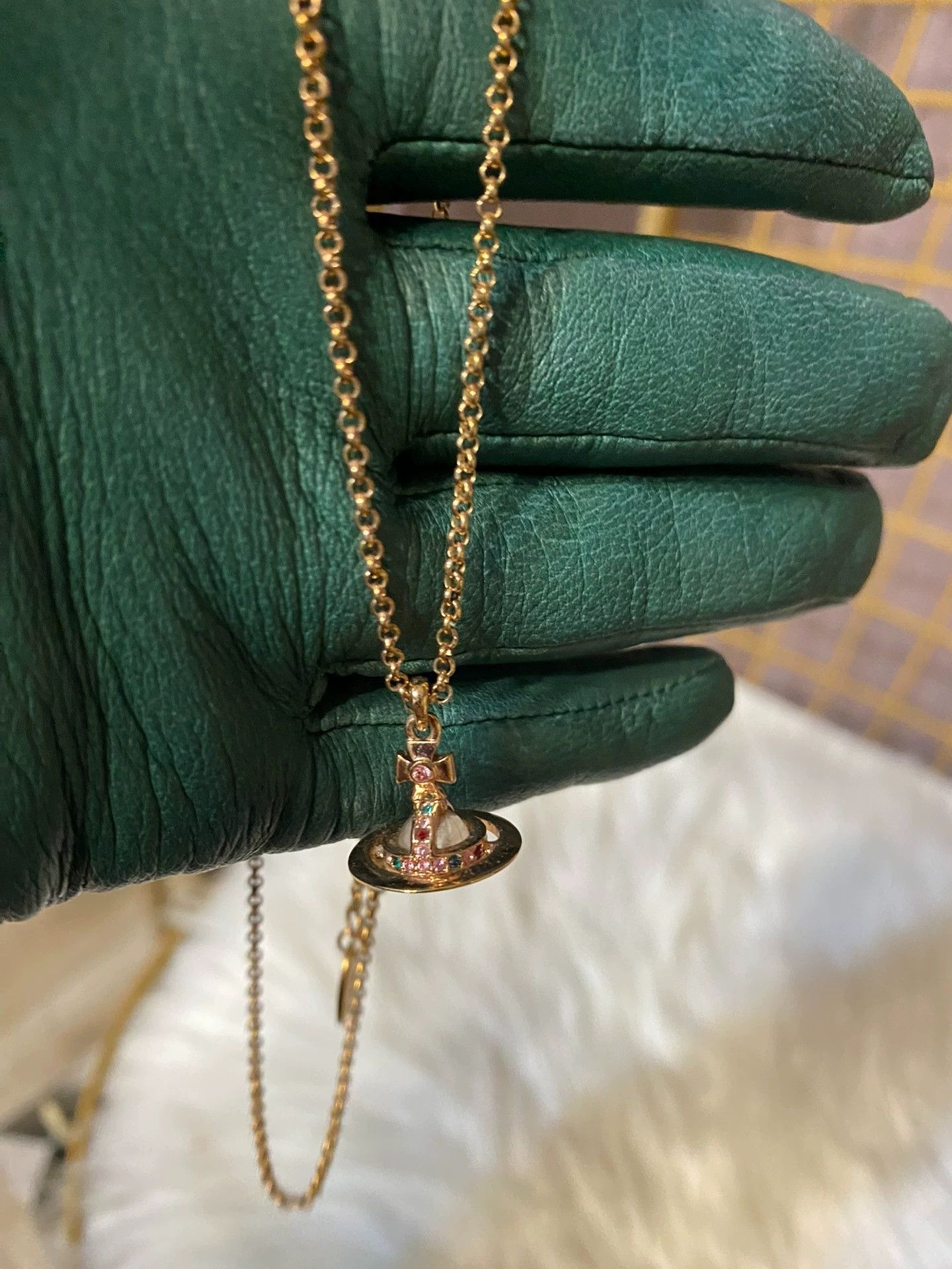 Vivienne Westwood Vivienne Westwood Rose Gold Orb Necklace Size ONE SIZE - 1 Thumbnail