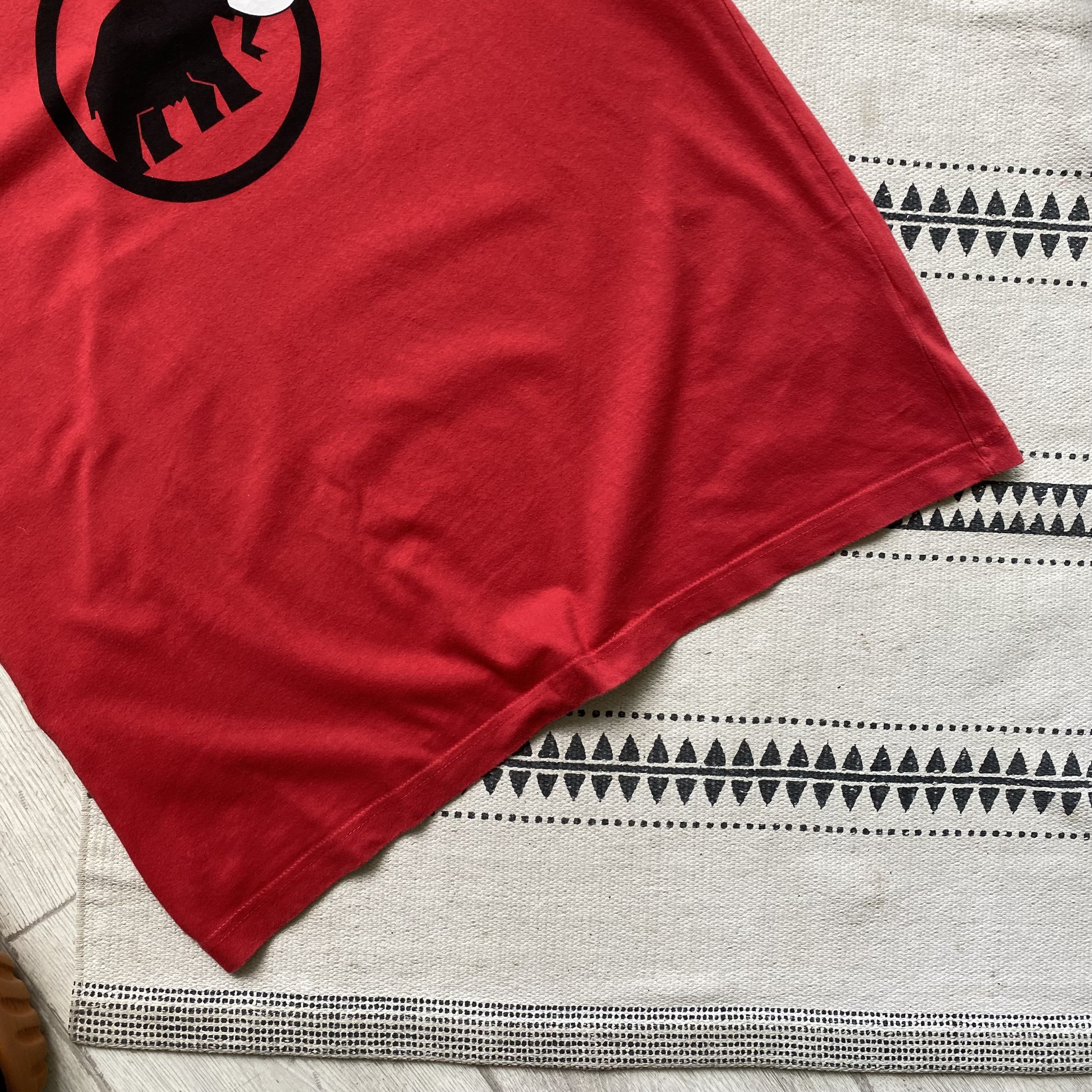 Oakley 🦣 Vintage Gorpcore Mammut Tee center logo rap patagonia Size US XL / EU 56 / 4 - 4 Thumbnail