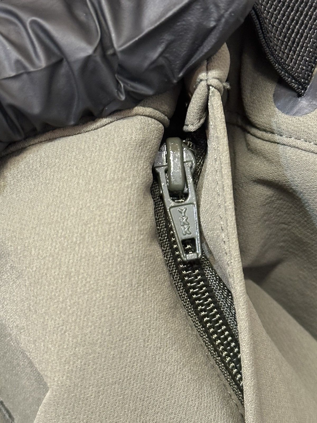 The North Face The North Face men's Summit Series hiking pants . Size US 33 - 15 Thumbnail