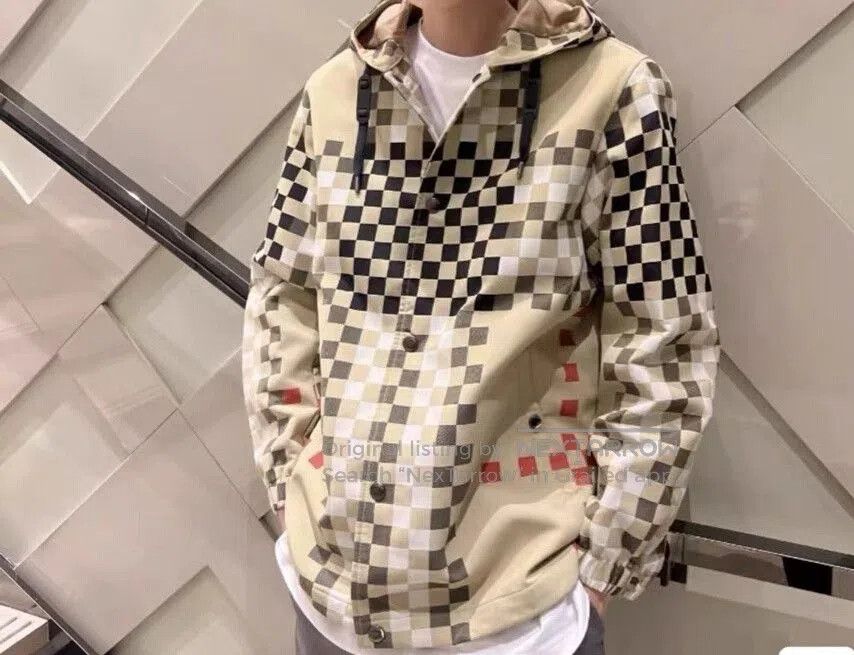 Burberry Burberry Check Pattern Hooded Jacket. Size US M / EU 48-50 / 2 - 5 Thumbnail