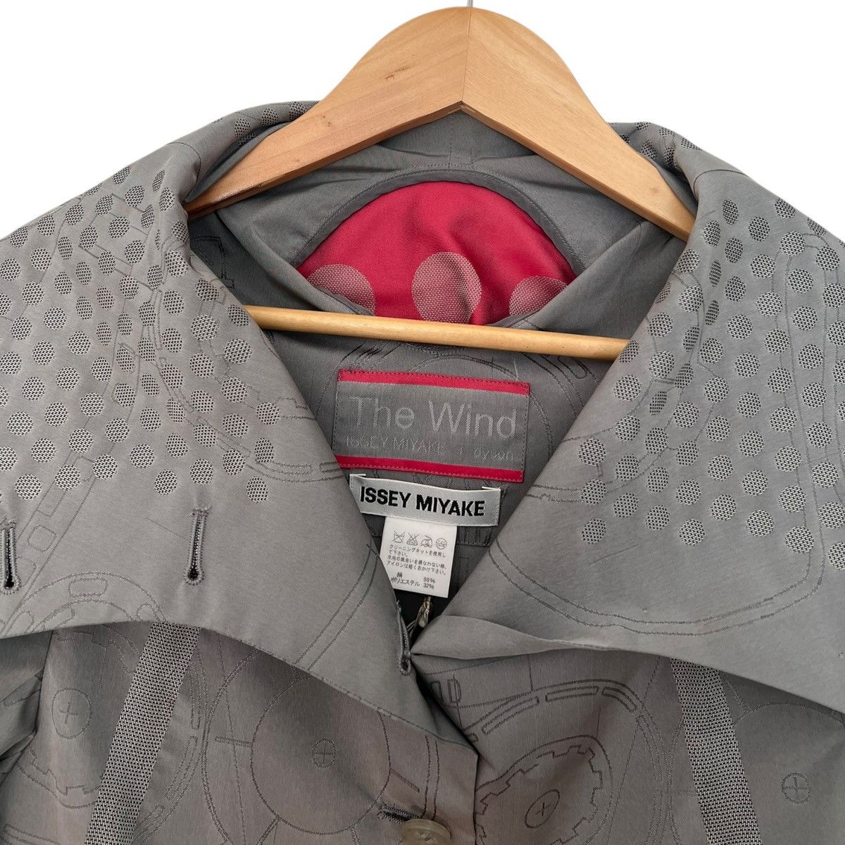 Issey Miyake Issey miyake x dyson “the wind” vaccum jacket Size US M / EU 48-50 / 2 - 2 Thumbnail