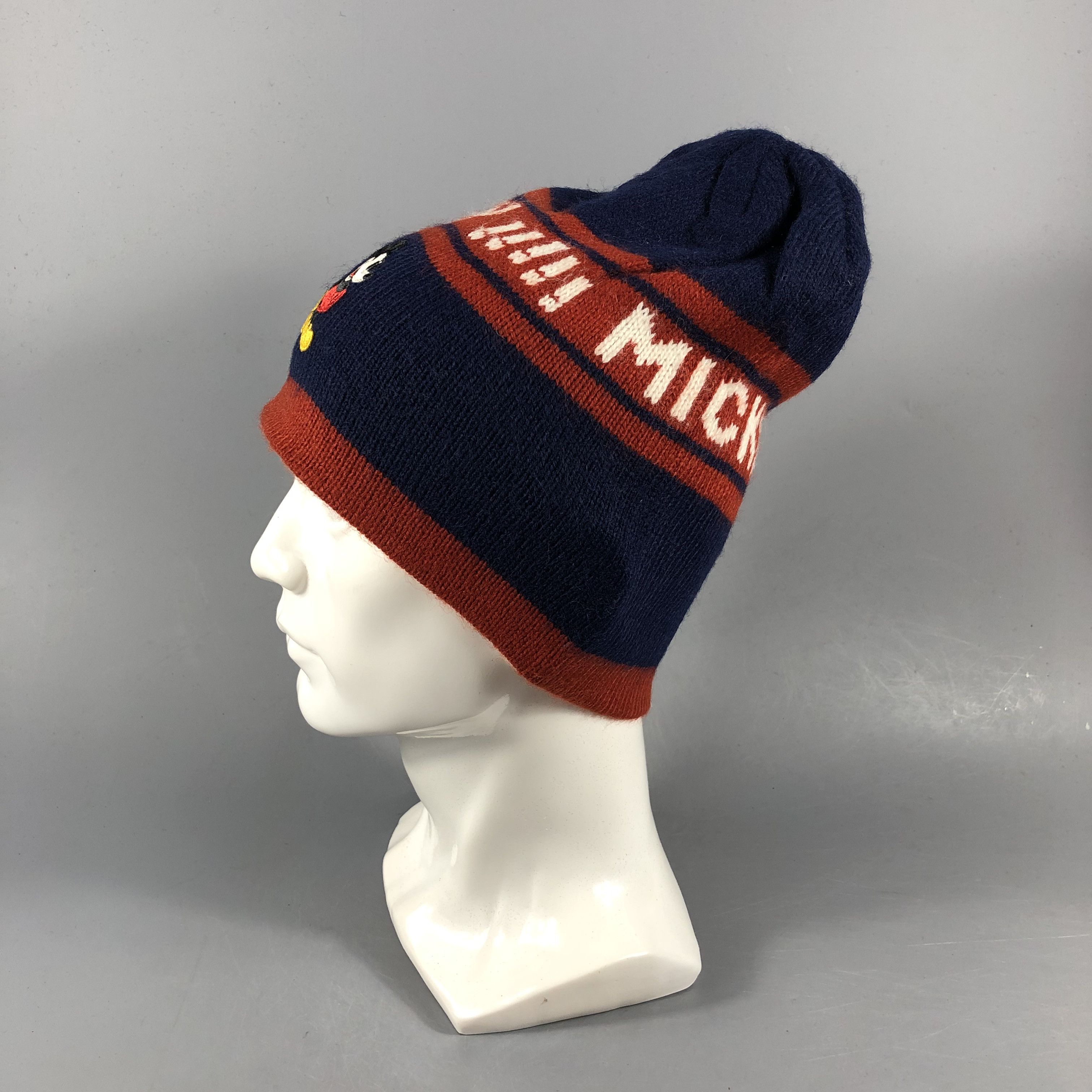Mickey Mouse Walt Disney Mickey Mouse Beanie Snowcap Snow Hat B943 Size ONE SIZE - 2 Thumbnail