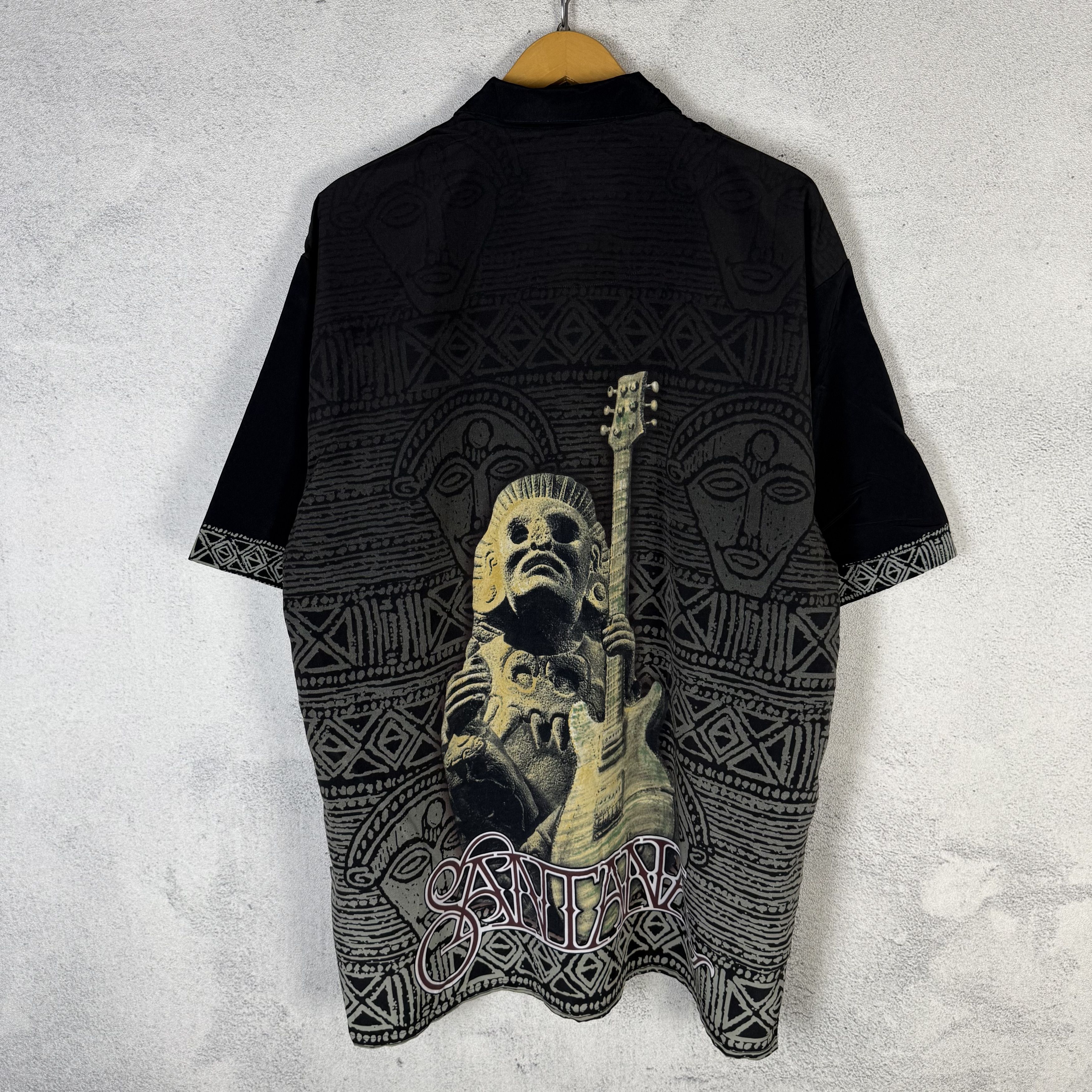 Vintage Vintage Carlos Santa Over Print Shirt Size US XL / EU 56 / 4 - 2 Thumbnail